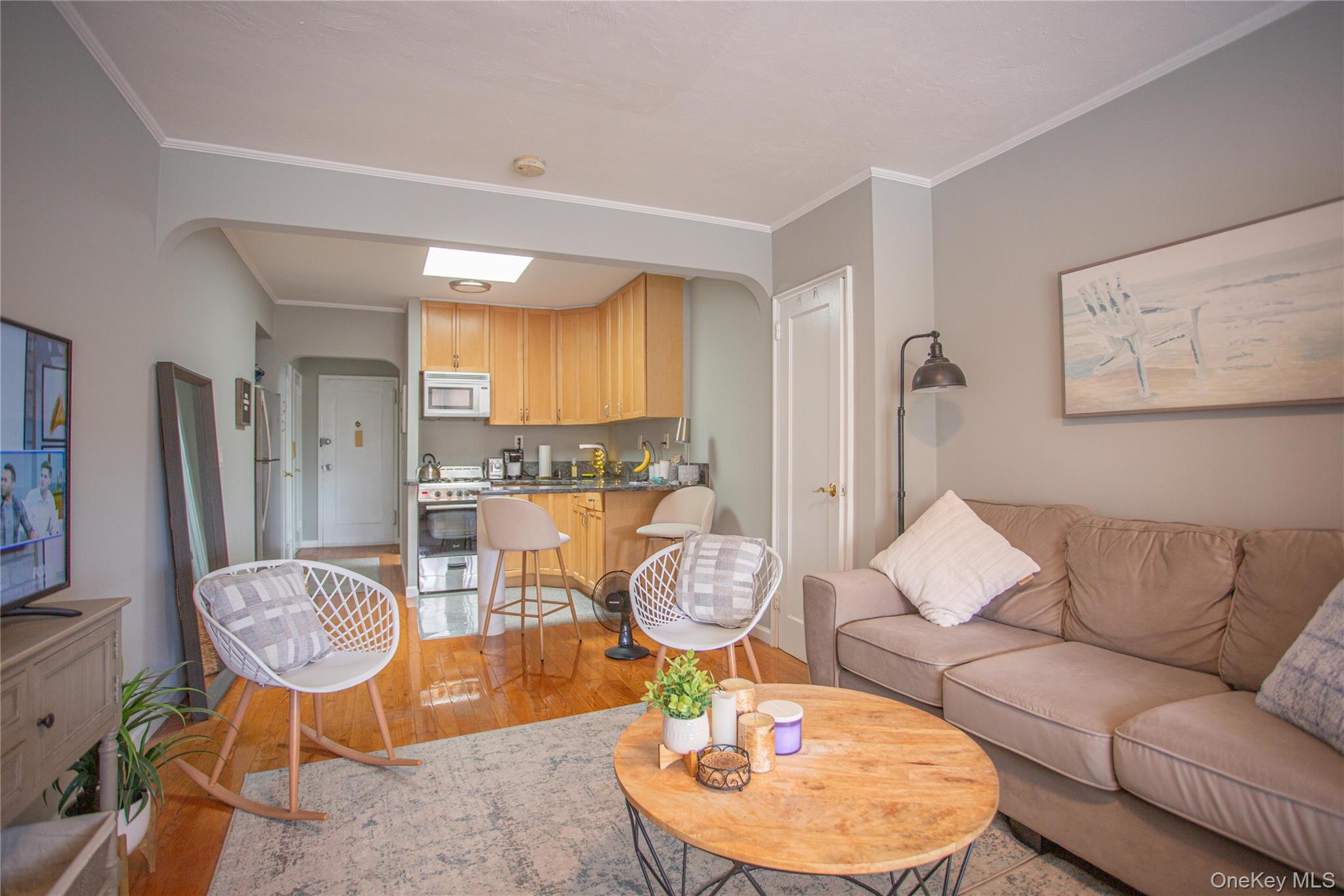 #9 photo, 302 E Broadway, Long Beach , NY 11561