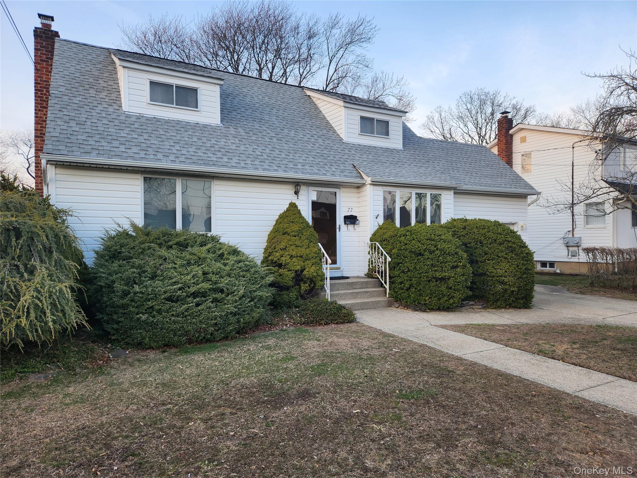 #1 photo, 77 Nims Avenue, West Babylon , NY 11704