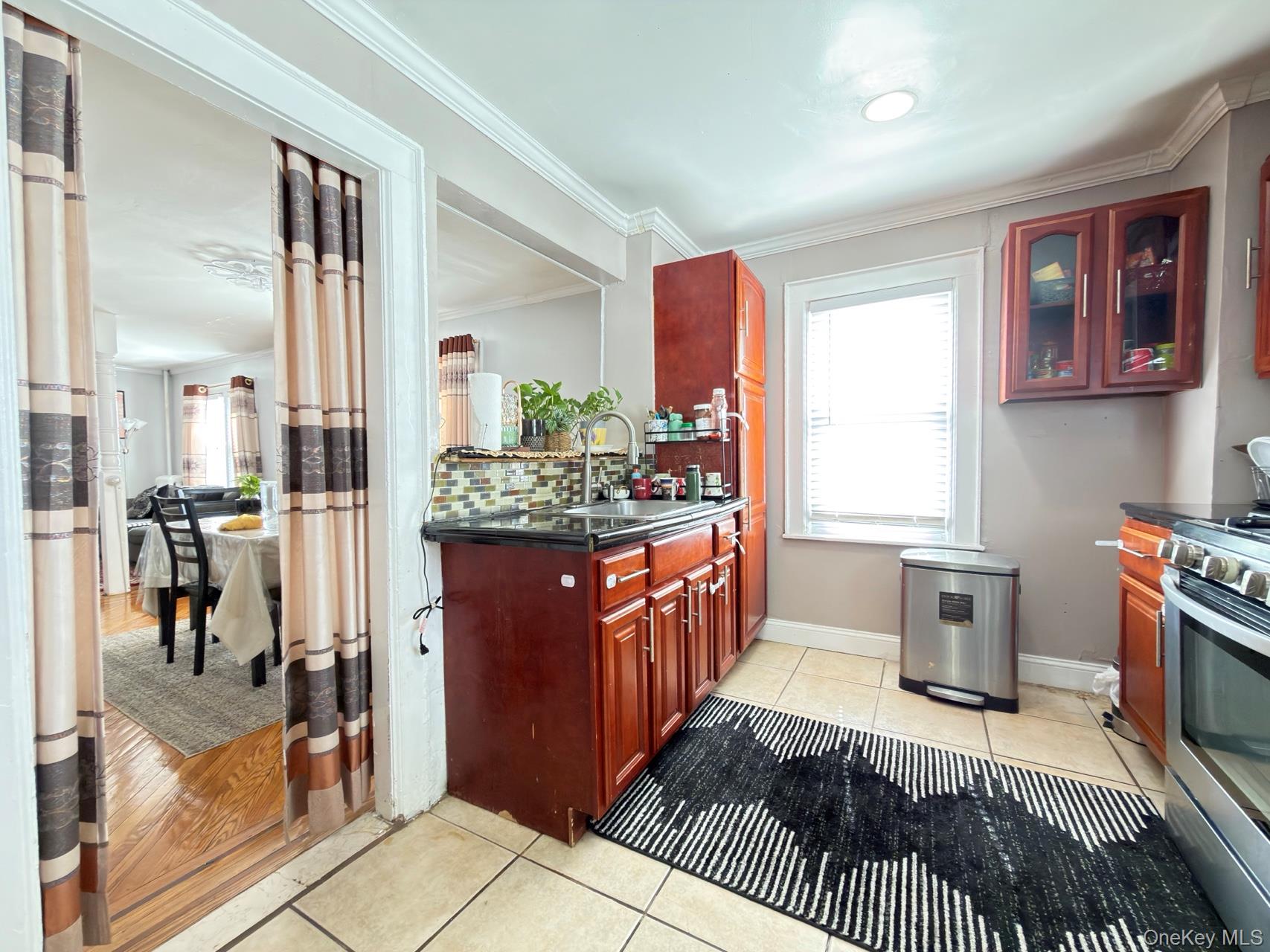 #13 photo, 9472 199th Street, 皇后區 Hollis , NY 11423