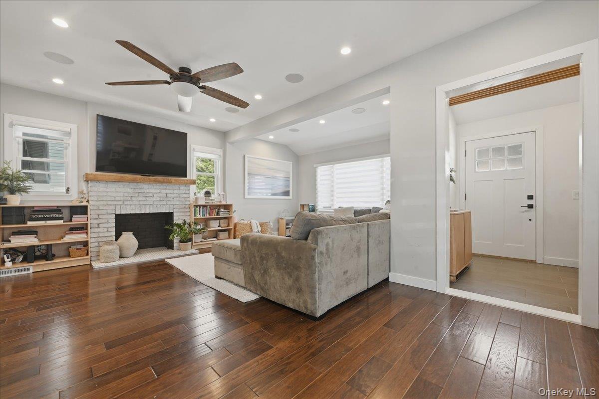 #4 photo, 98 Vincent Place, 长岛 Lynbrook , NY 11563