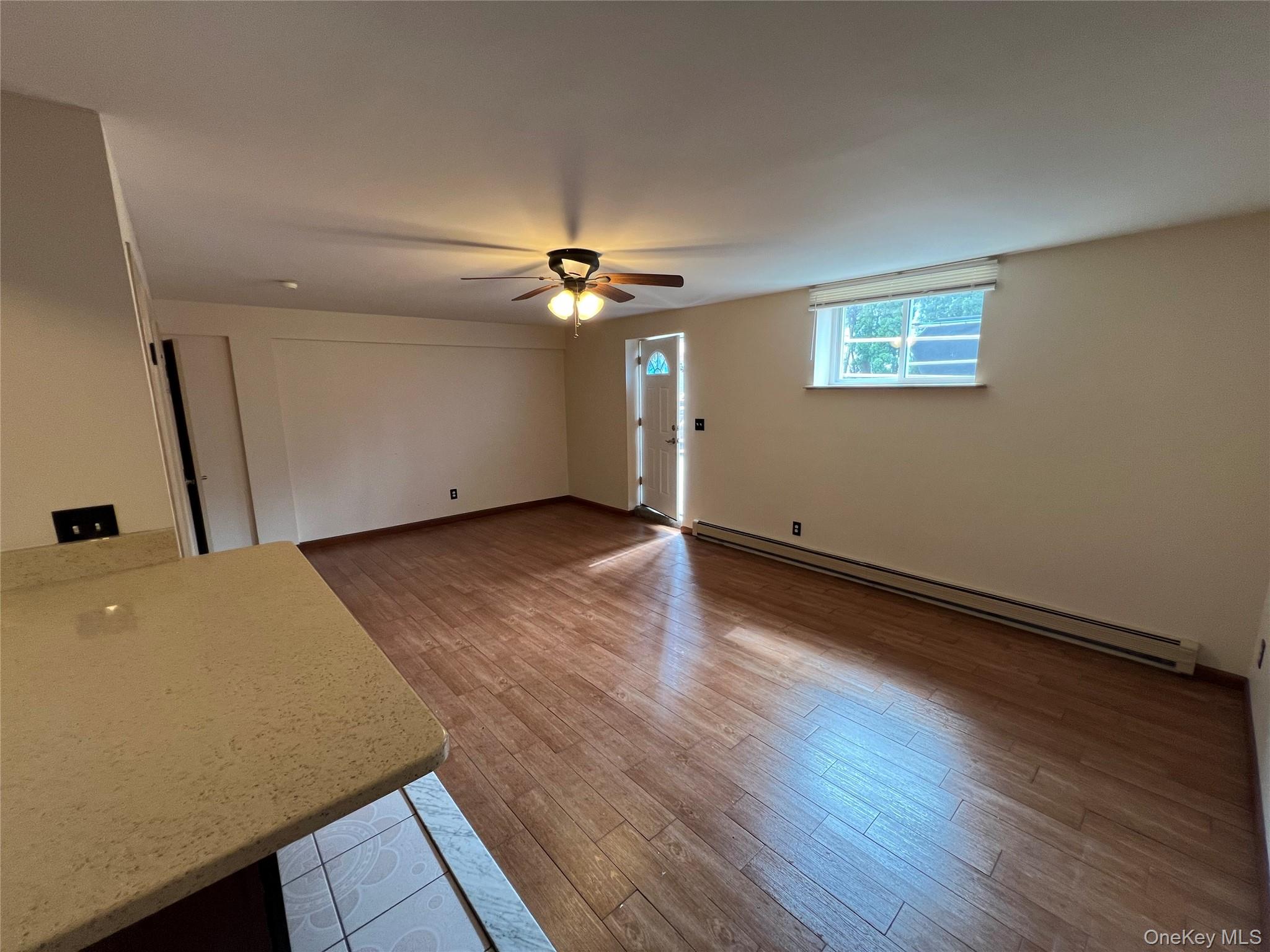 #2 photo, 40-41 215 pl, Bayside , NY 11361