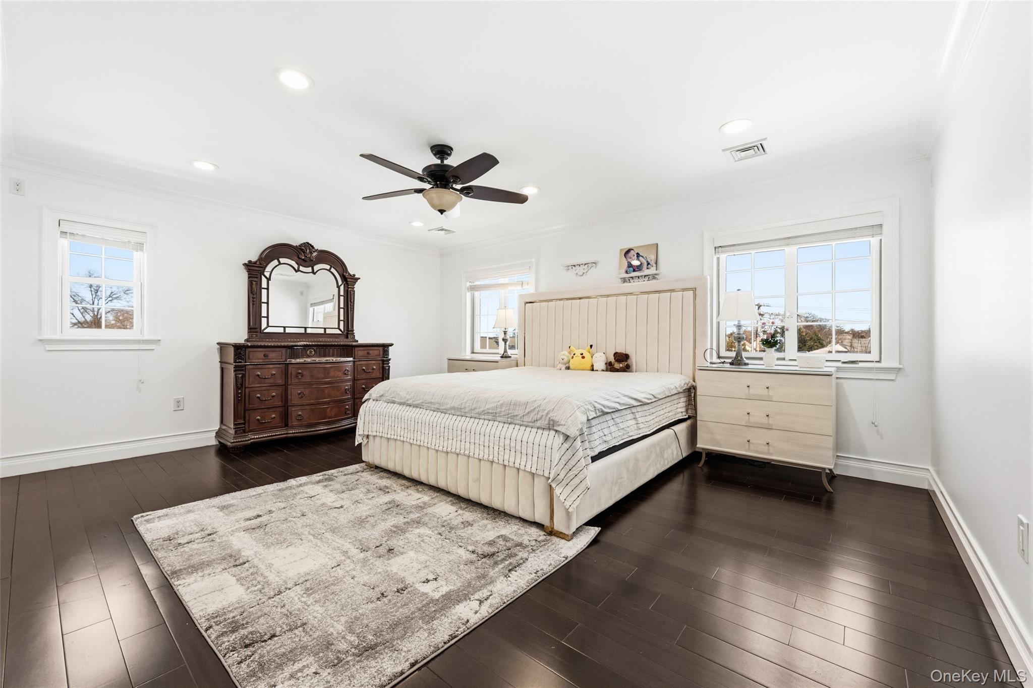 #10 photo, 5013 Oceania Street, Oakland Gardens , NY 11364