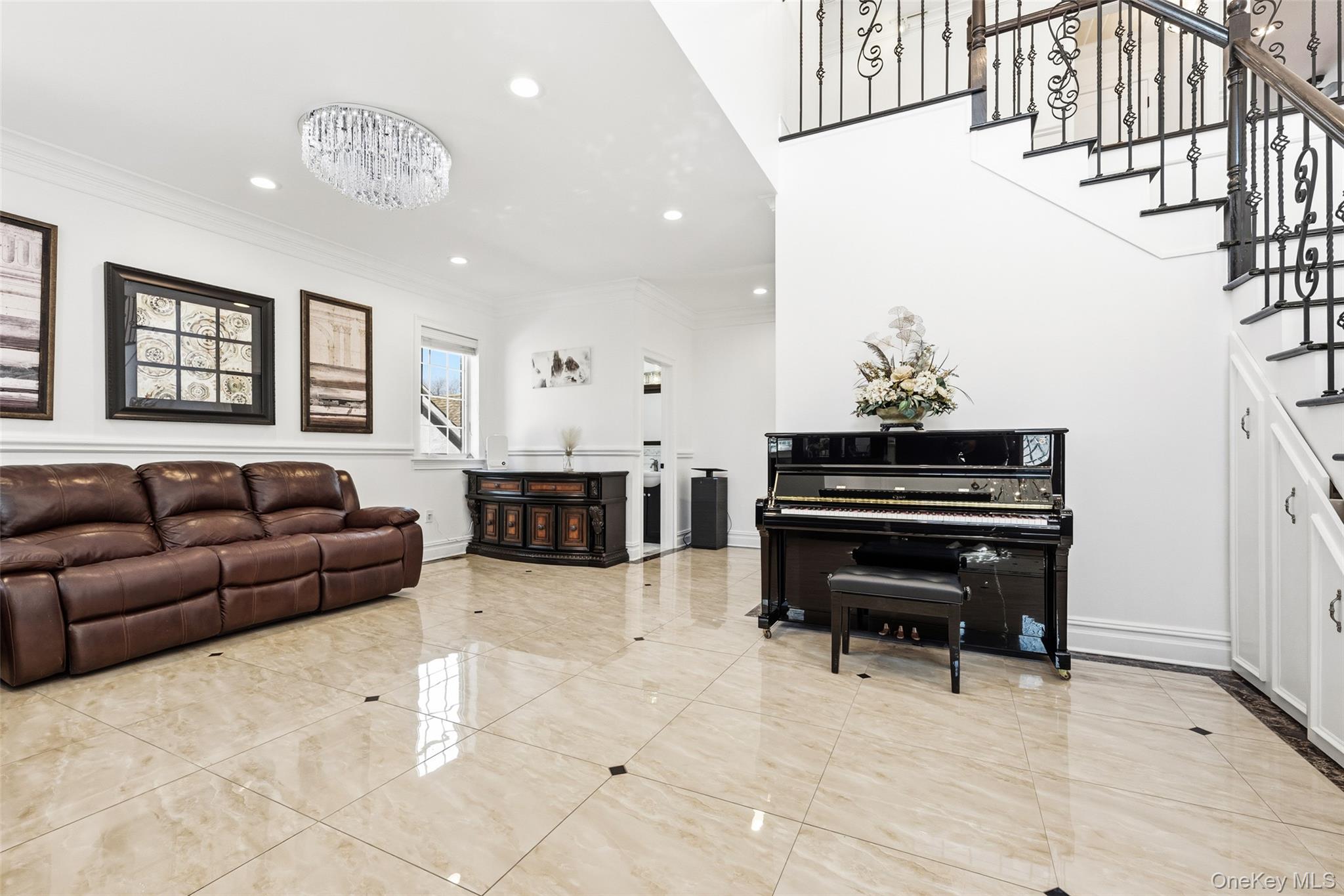 #7 photo, 5013 Oceania Street, Oakland Gardens , NY 11364