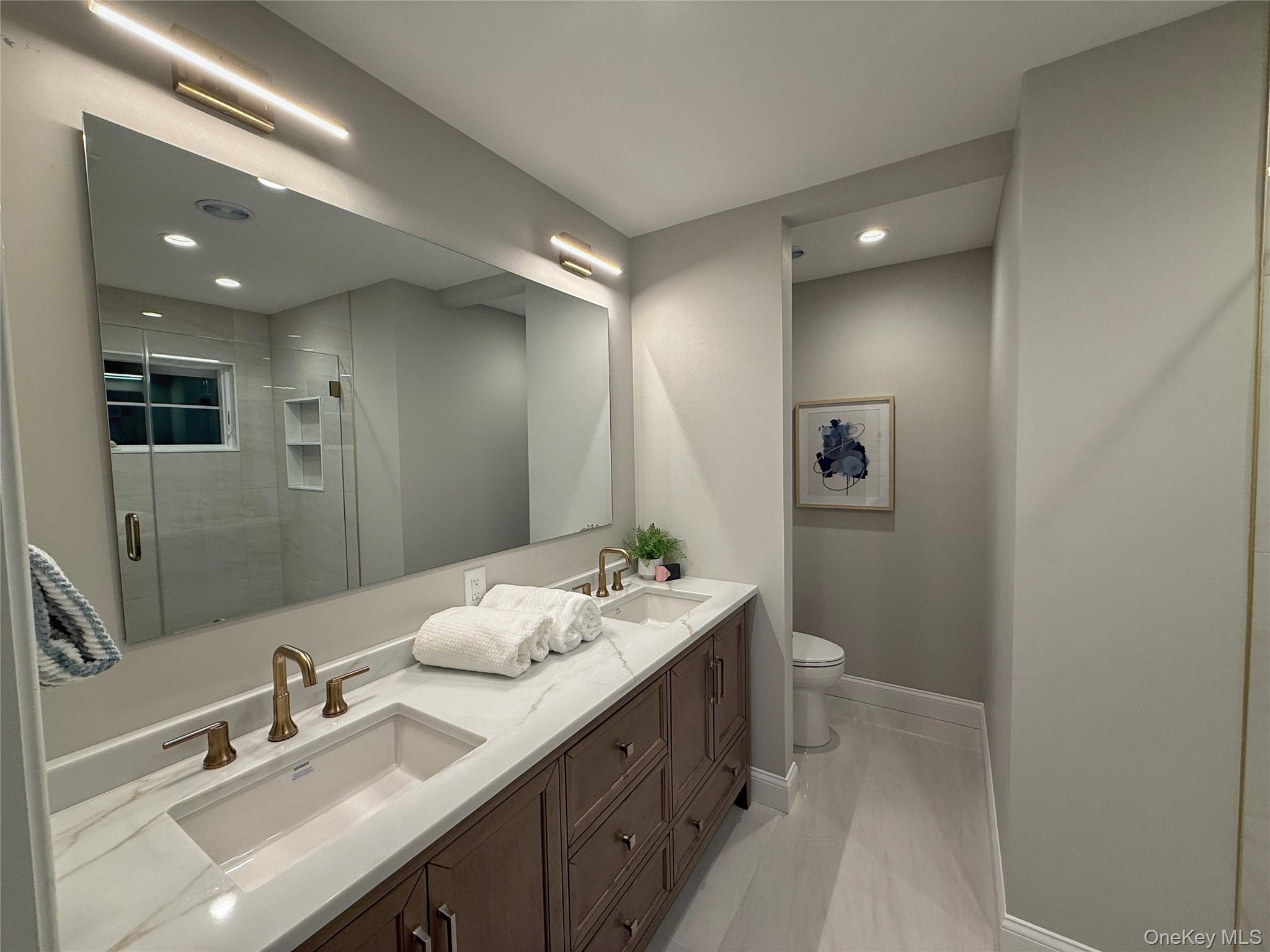 #16 photo, 3 Narkin Court, 롱 아일랜드 Hicksville , NY 11801