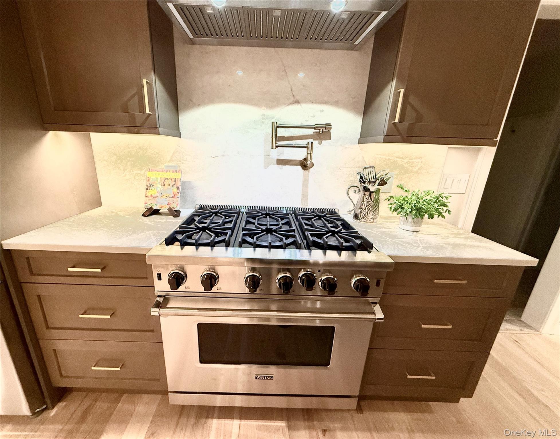 #6 photo, 3 Narkin Court, 롱 아일랜드 Hicksville , NY 11801