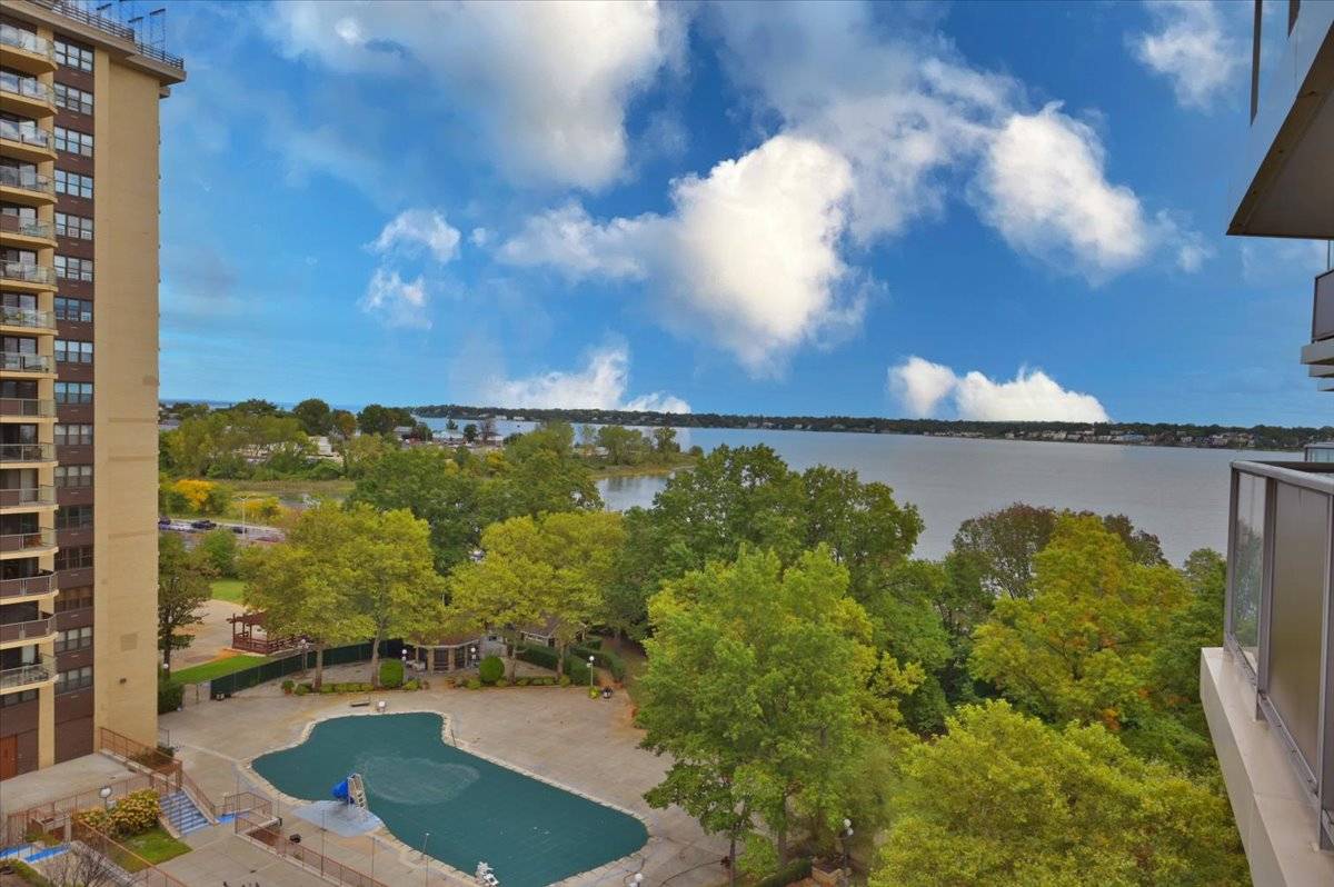 #4 photo, 18-15 215th street, #4E, Bayside , NY 11360