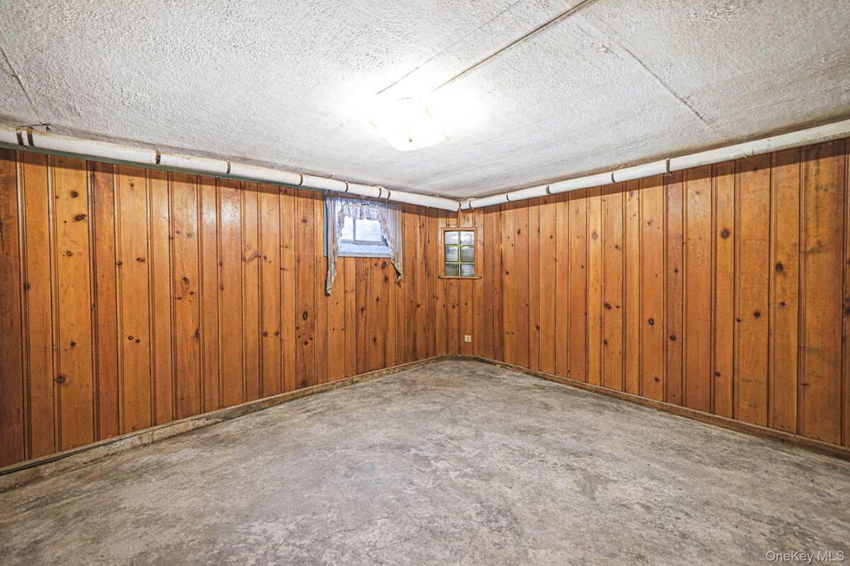 #20 photo, 64 John Street, 東長島 Patchogue , NY 11772