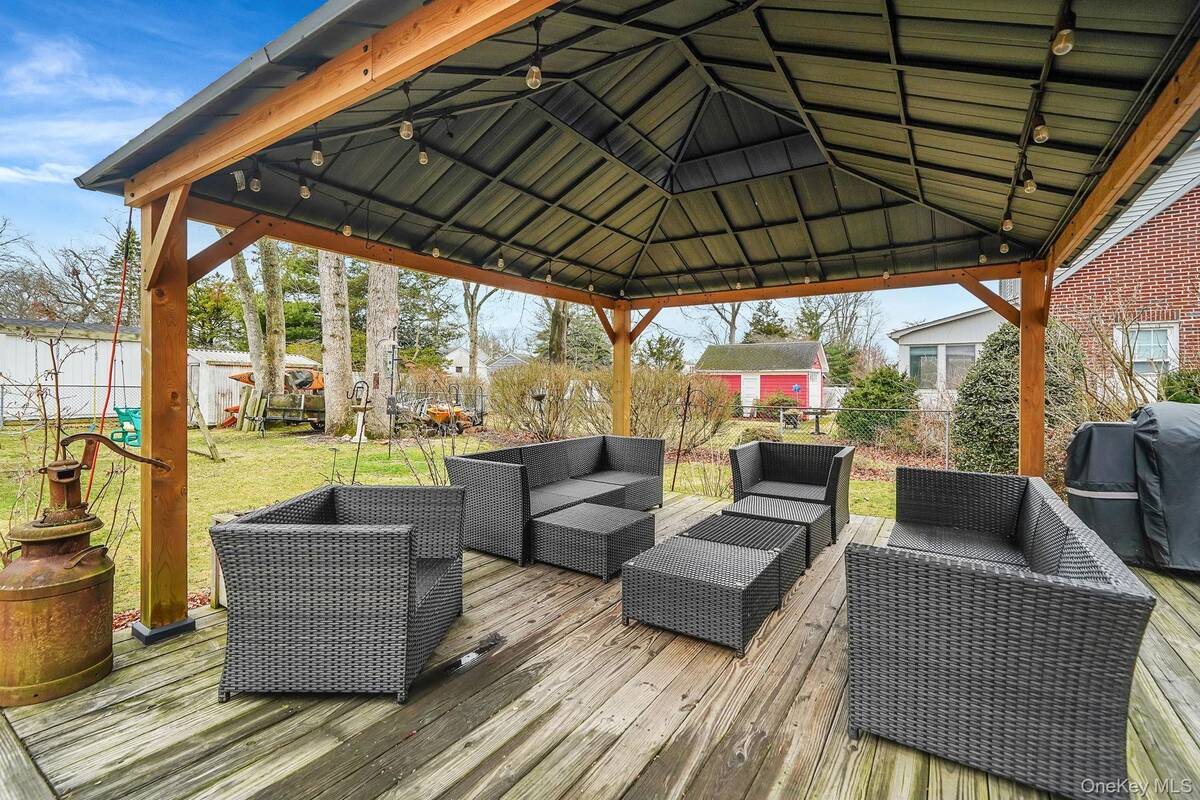 #27 photo, 64 John Street, 東長島 Patchogue , NY 11772