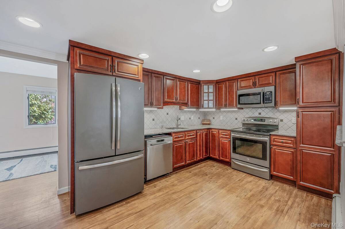 #12 photo, 5 Valley Circle, 東長島 Miller Place , NY 11764