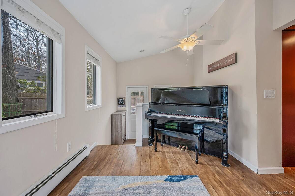 #16 photo, 5 Valley Circle, 東長島 Miller Place , NY 11764