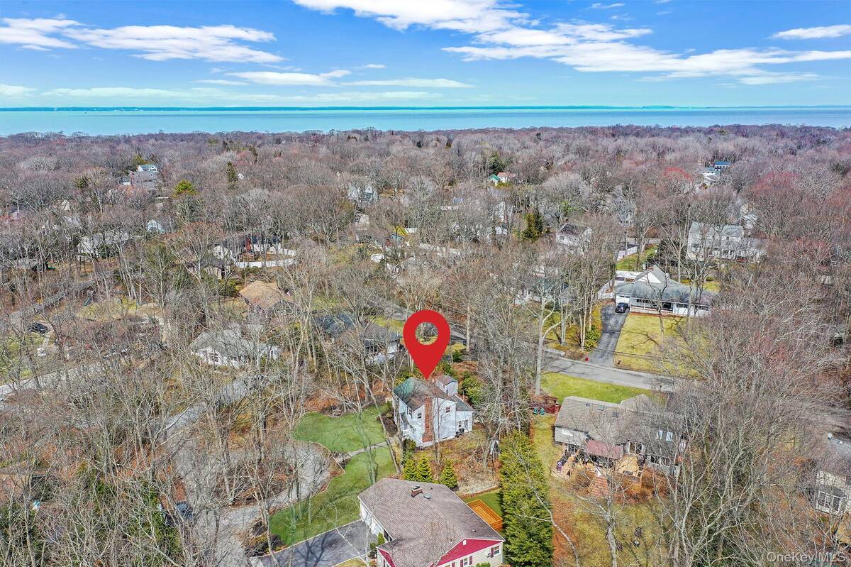 #32 photo, 5 Valley Circle, 東長島 Miller Place , NY 11764