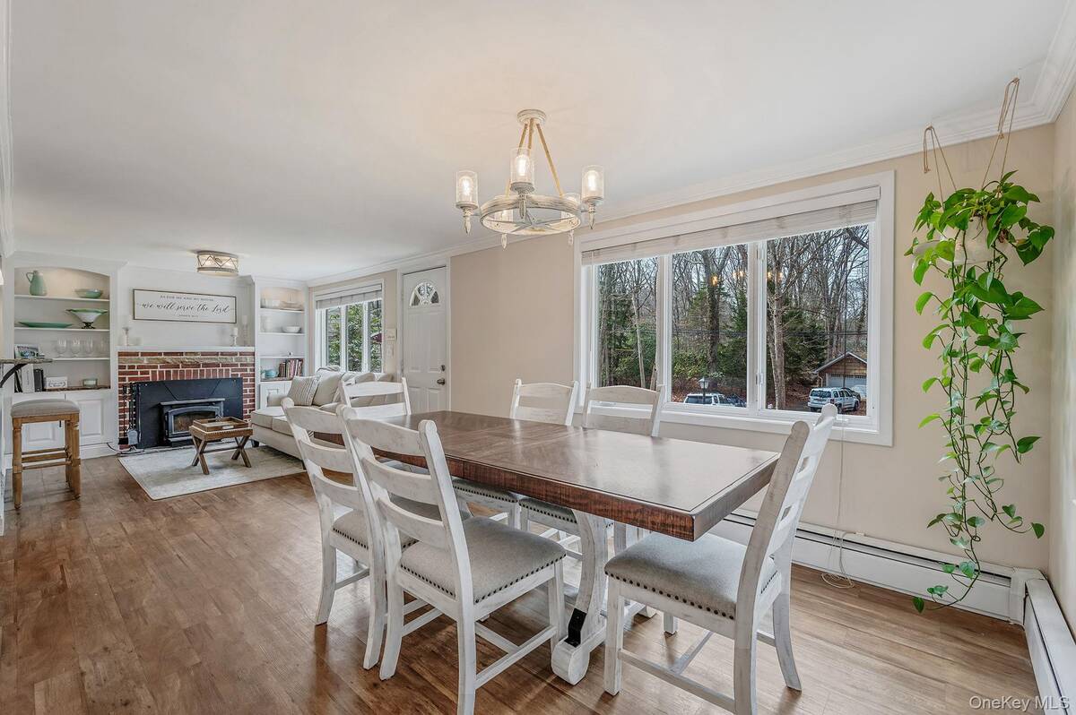 #9 photo, 5 Valley Circle, 東長島 Miller Place , NY 11764