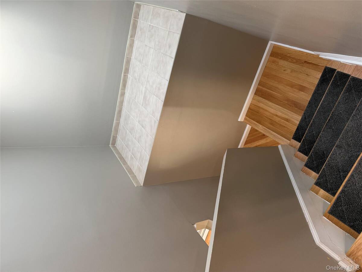 #21 photo, 6 Thorney Avenue, سوفولك Huntington Station , NY 11746