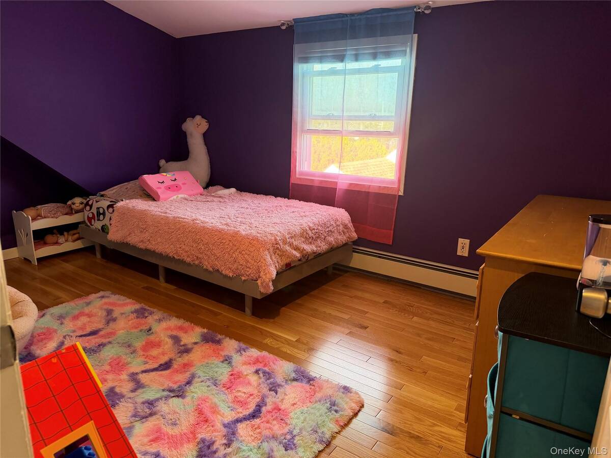 #23 photo, 6 Thorney Avenue, سوفولك Huntington Station , NY 11746