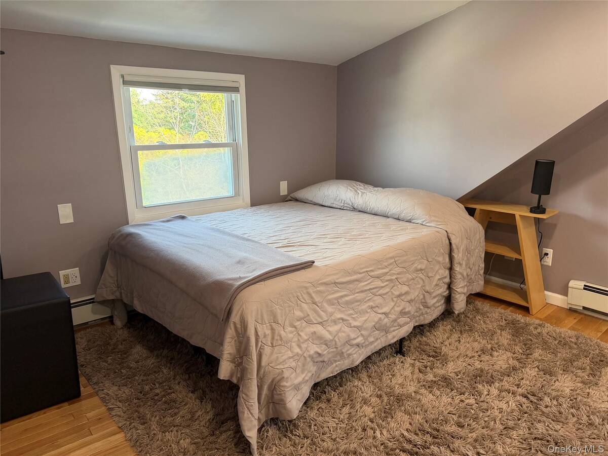 #24 photo, 6 Thorney Avenue, سوفولك Huntington Station , NY 11746