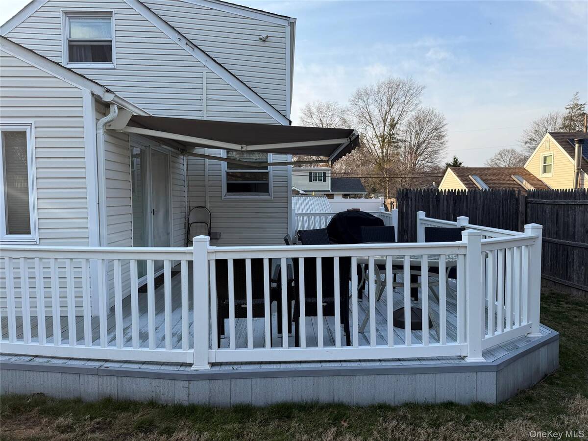 #39 photo, 6 Thorney Avenue, سوفولك Huntington Station , NY 11746