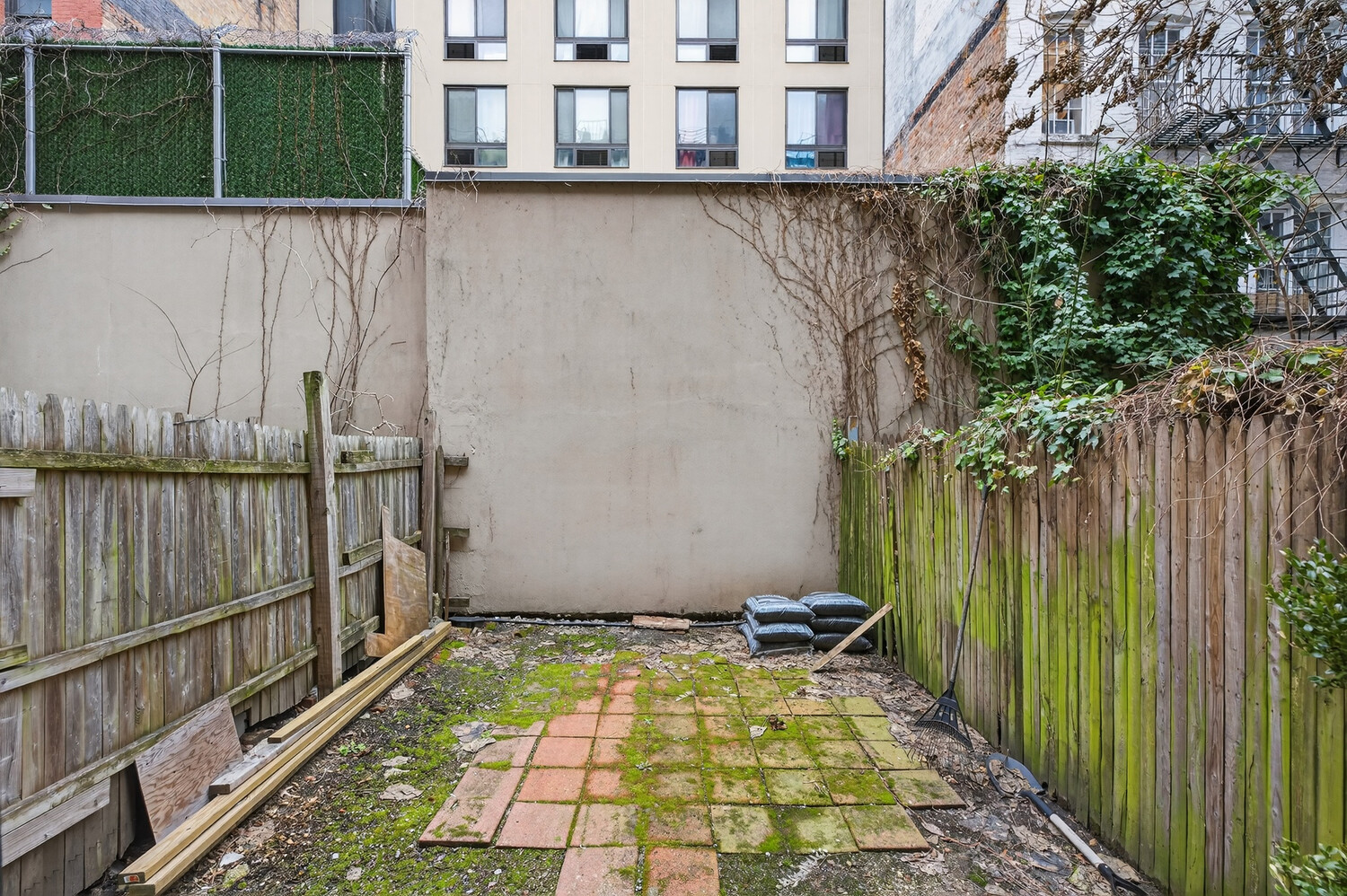 #15 photo, 319 E 90TH Street, Yorkville , NY 10128