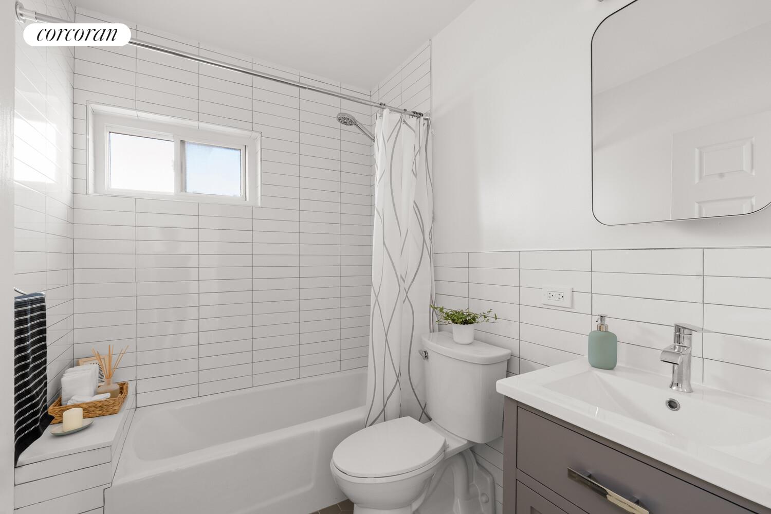 #11 photo, 158 SACKETT Street, Carroll Gardens , NY 11231