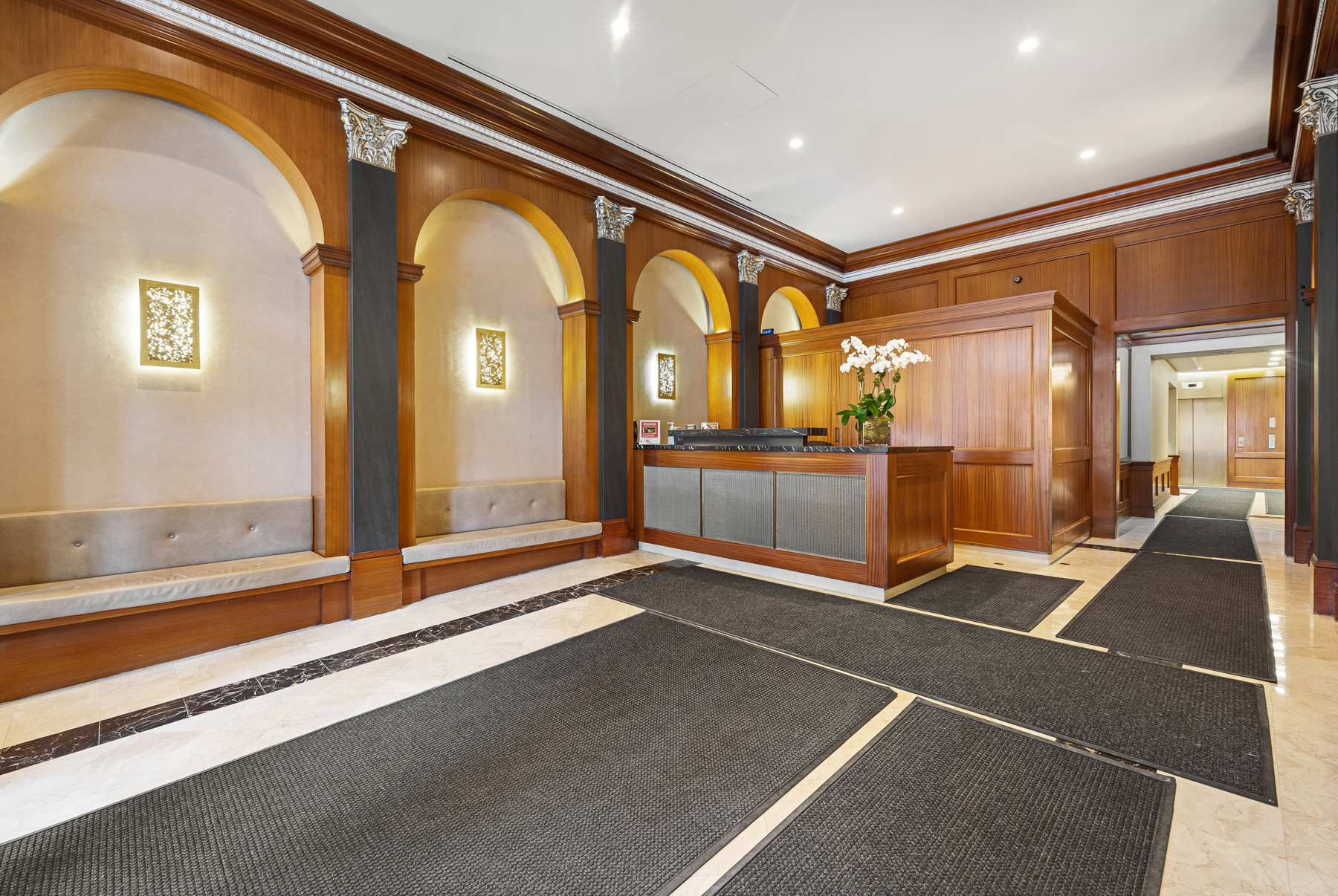 #11 photo, 2250 Broadway, मैनहटन Upper West Side , NY 10024