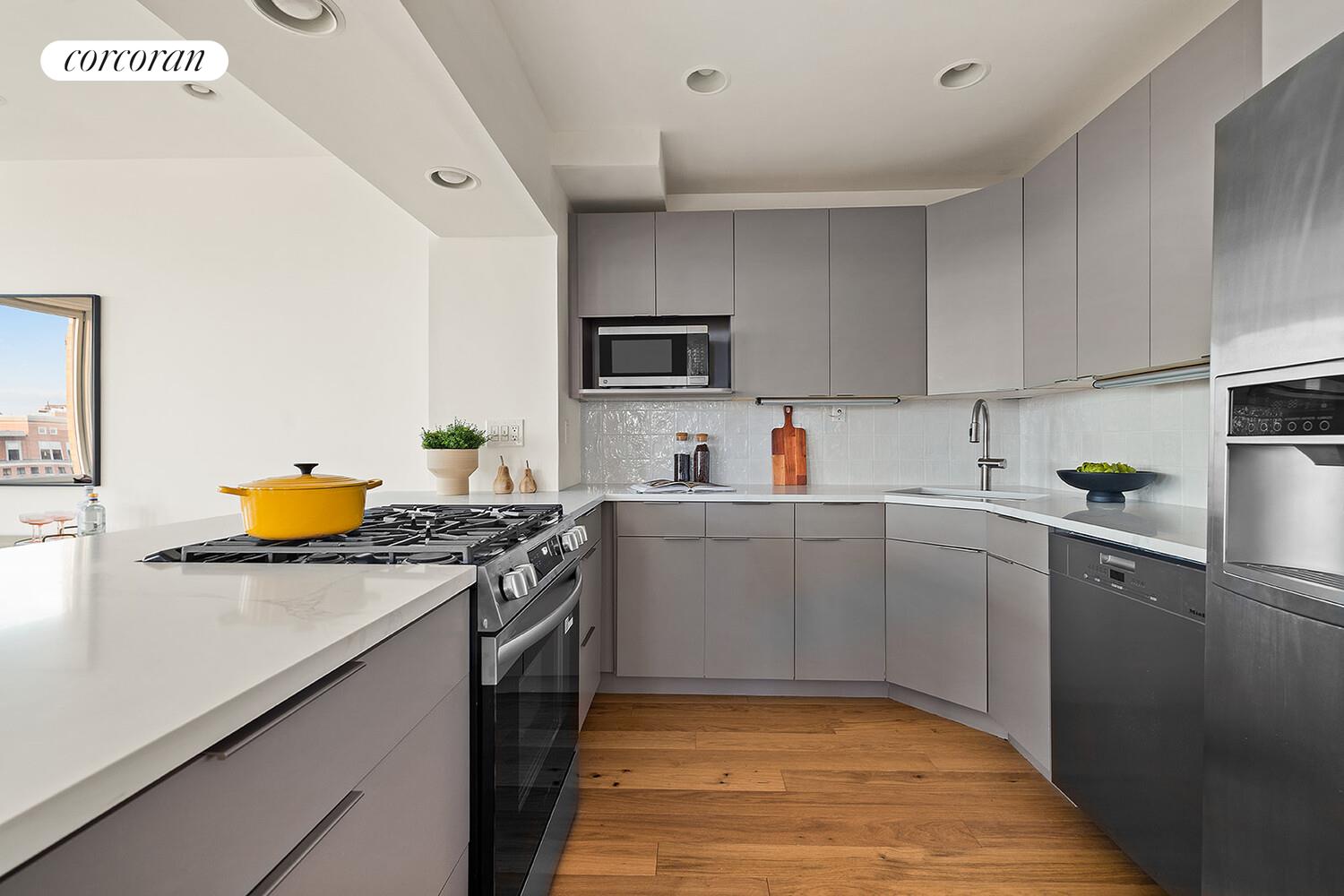 #5 photo, 75 LIVINGSTON Street, Brooklyn Heights , NY 11201