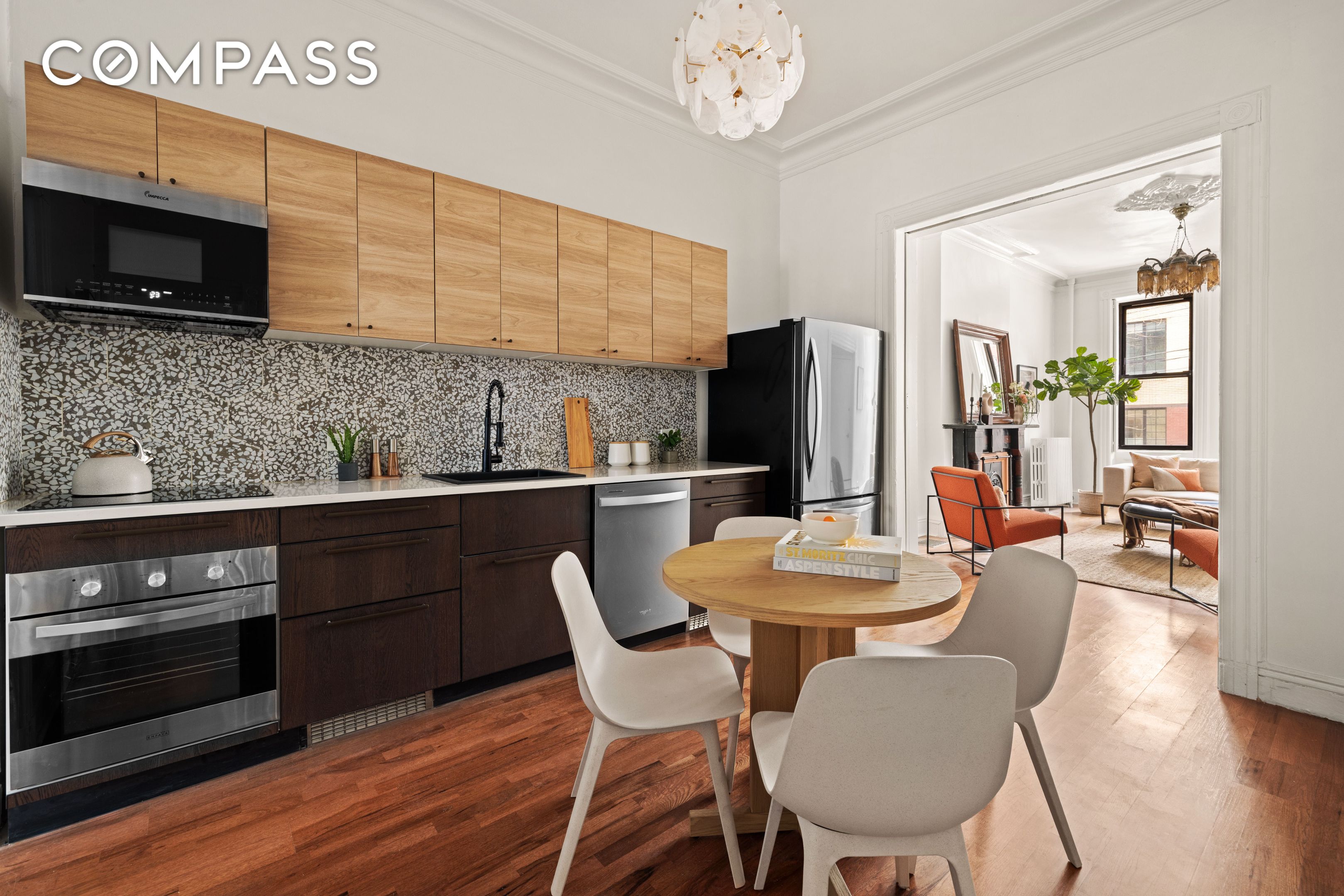 #5 photo, 11-21 44th Road, Long Island City , NY 11101