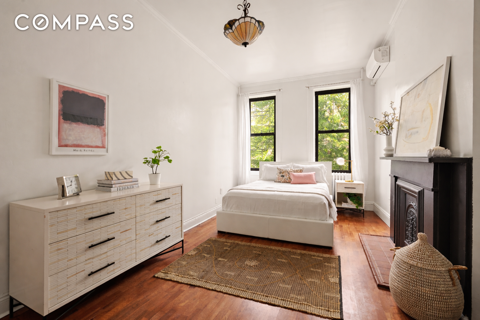 #6 photo, 11-21 44th Road, Long Island City , NY 11101