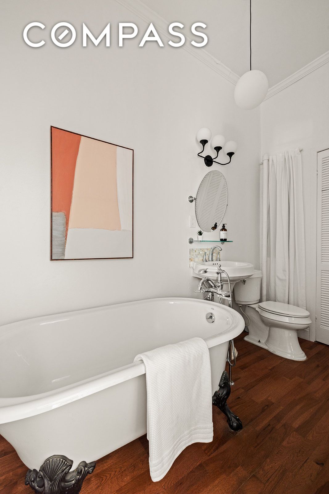 #8 photo, 11-21 44th Road, Long Island City , NY 11101