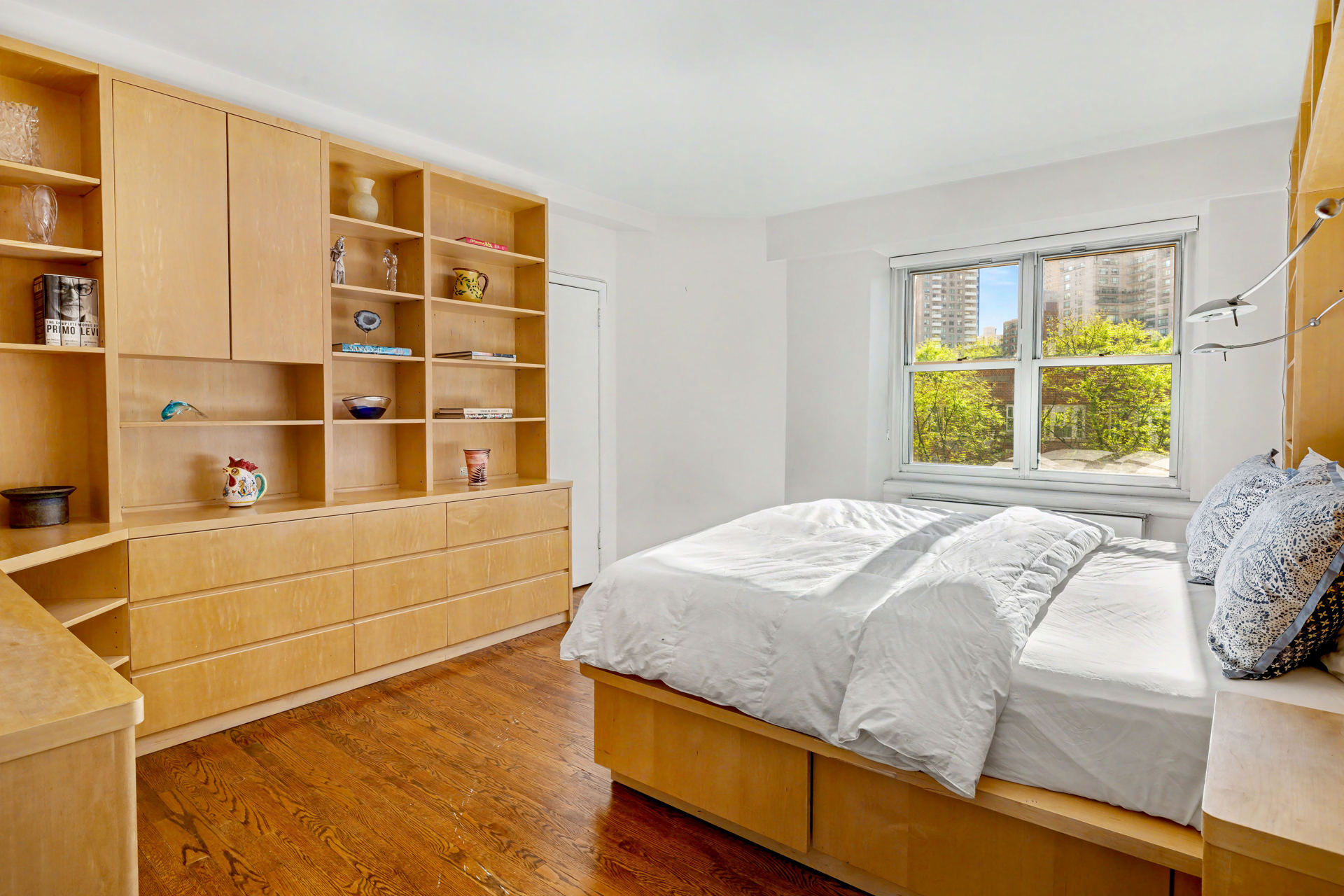 #8 photo, 200 E END Avenue, Yorkville , NY 10128