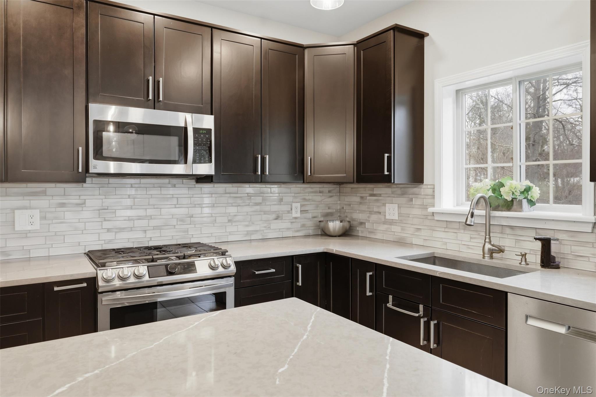 #18 photo, 48 Tower Road, 紐約州 Hopewell Junction , NY 12533