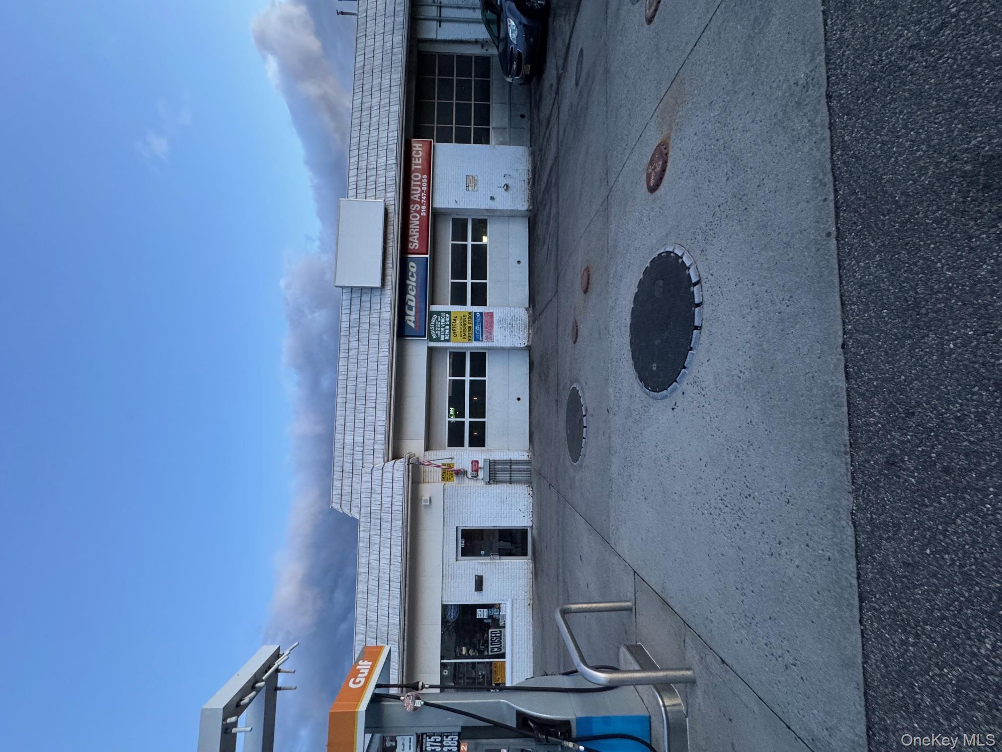 #4 photo, 295 Hillside Avenue, Williston Park , NY 11596