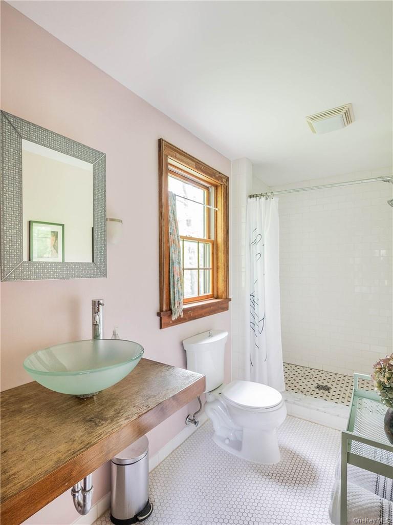 #18 photo, 74 Hilltop Road, Rhinebeck , NY 12572