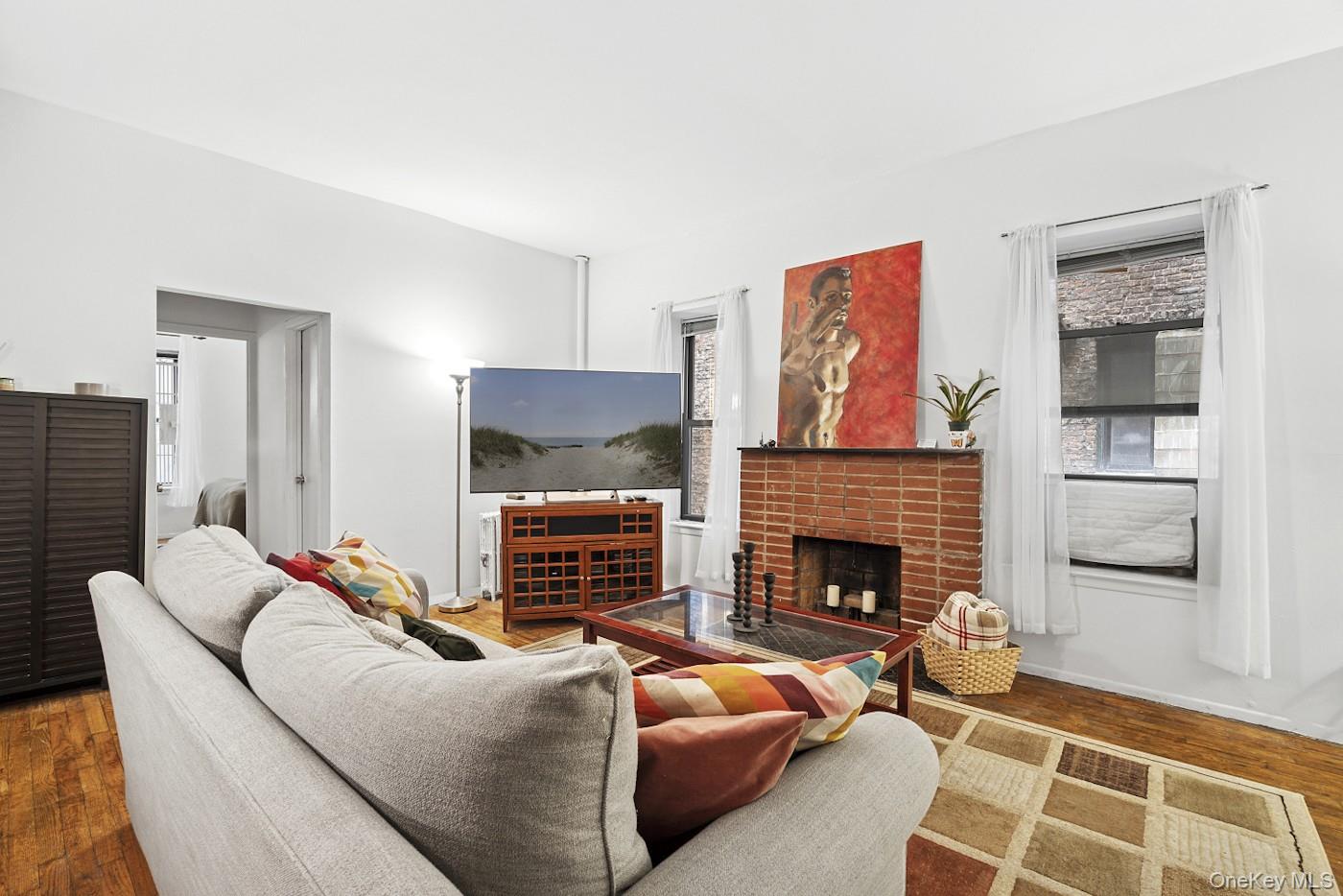 #6 photo, 234 East 14th Street, New York (Manhattan) , NY 10003