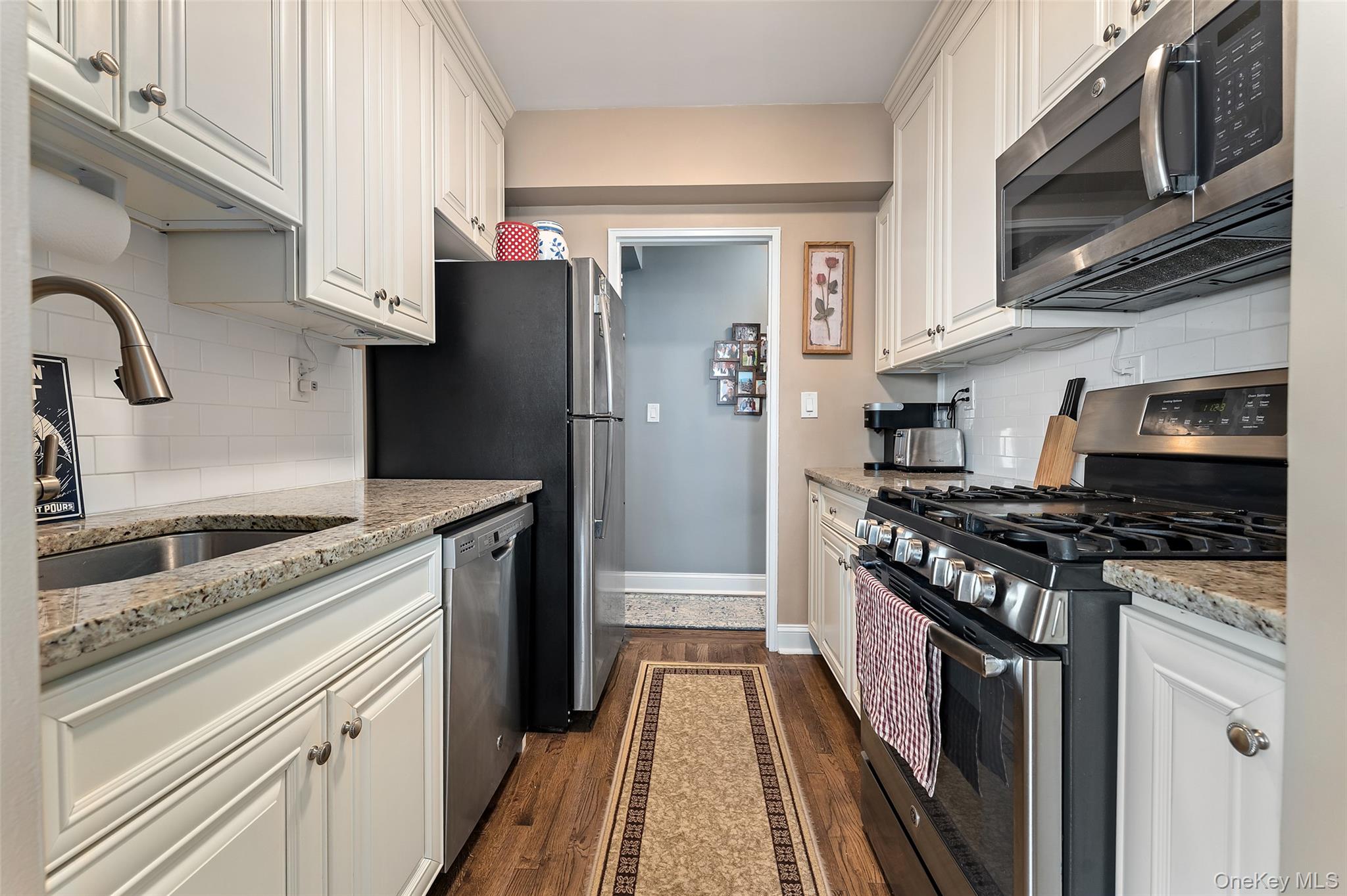 #5 photo, 360 Westchester Avenue, Port Chester , NY 10573