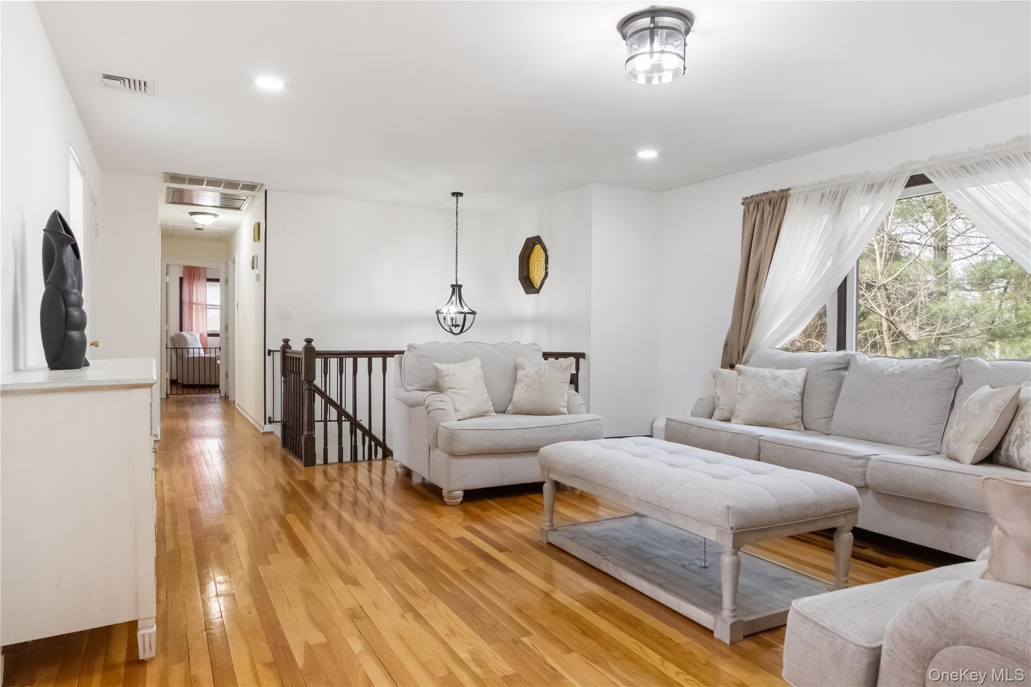 #5 photo, 284 Ridge Road, New City , NY 10956