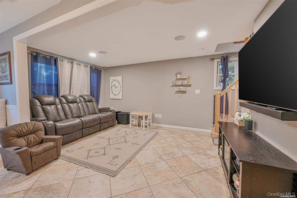 #6 photo, 45 Jervis Avenue, 东长岛 Copiague , NY 11726