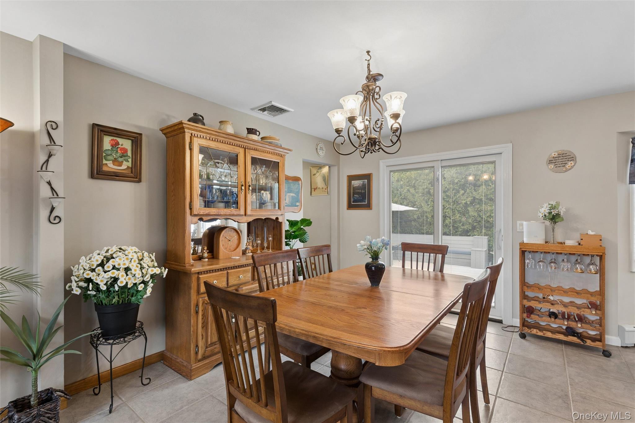 #5 photo, 140 Oak Street, 东长岛 Medford , NY 11763