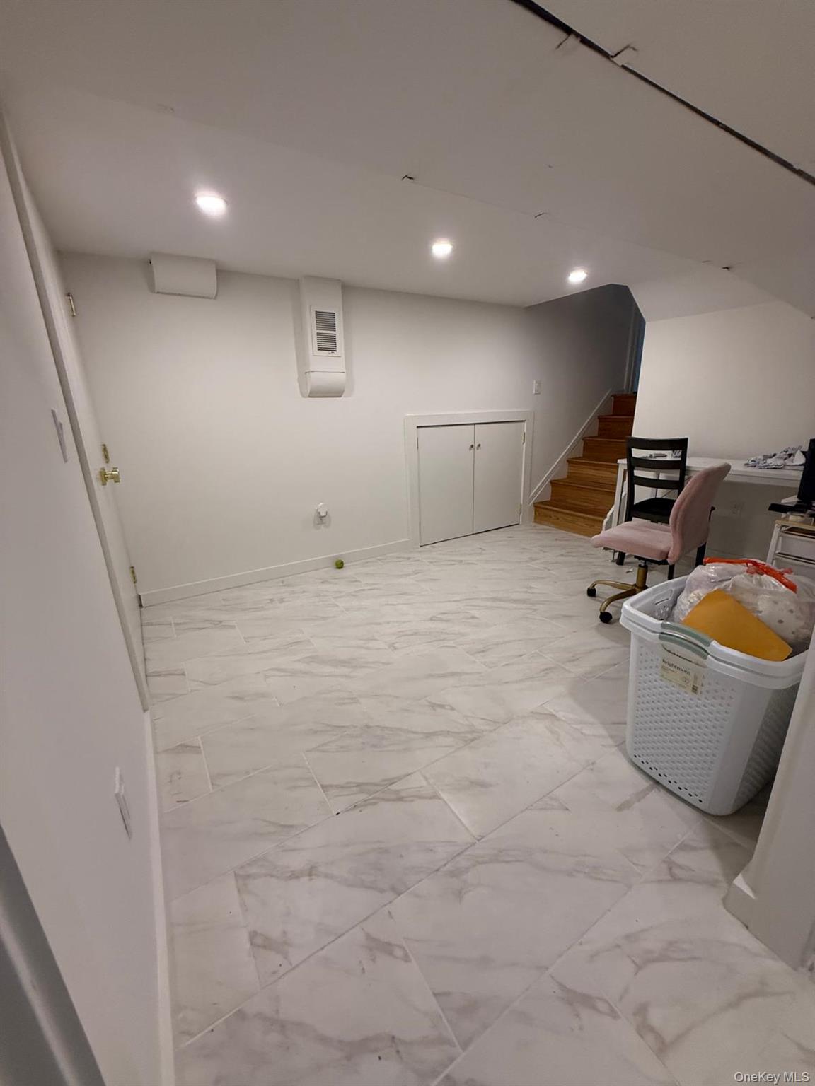 #12 photo, 23 Geoffrey Lane, ناسو Hewlett , NY 11557