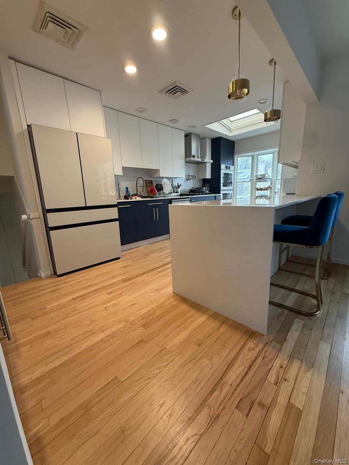 #20 photo, 23 Geoffrey Lane, ناسو Hewlett , NY 11557