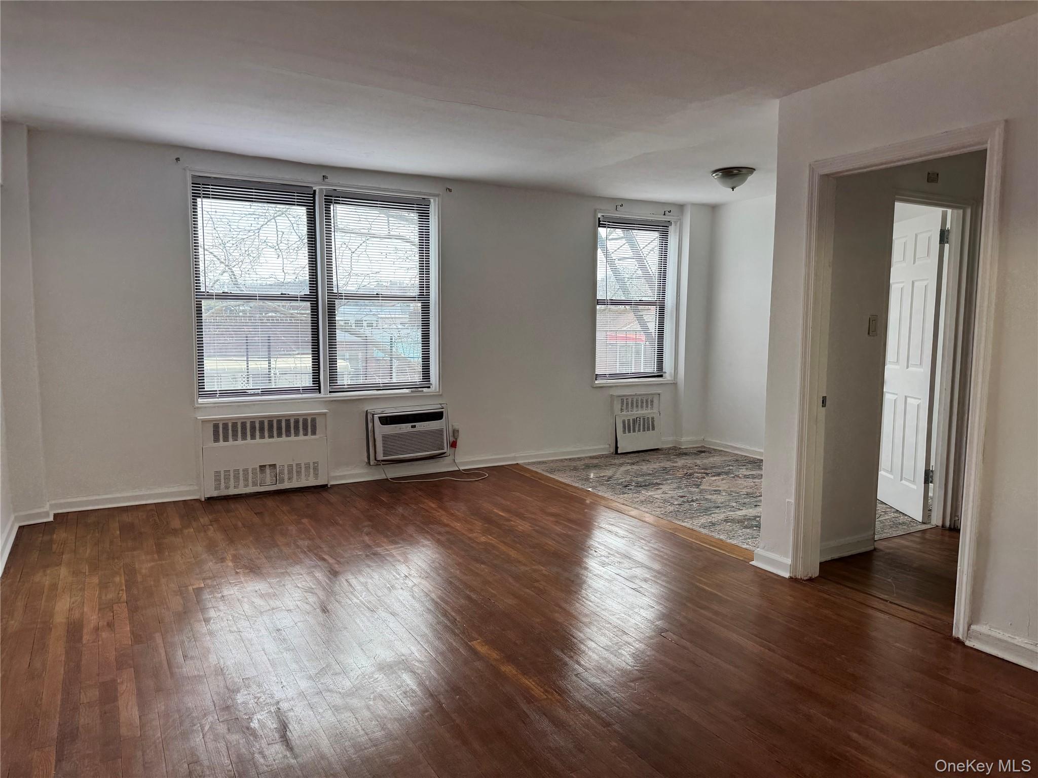 #6 photo, 108-49 63rd Ave, Forest Hills , NY 11375