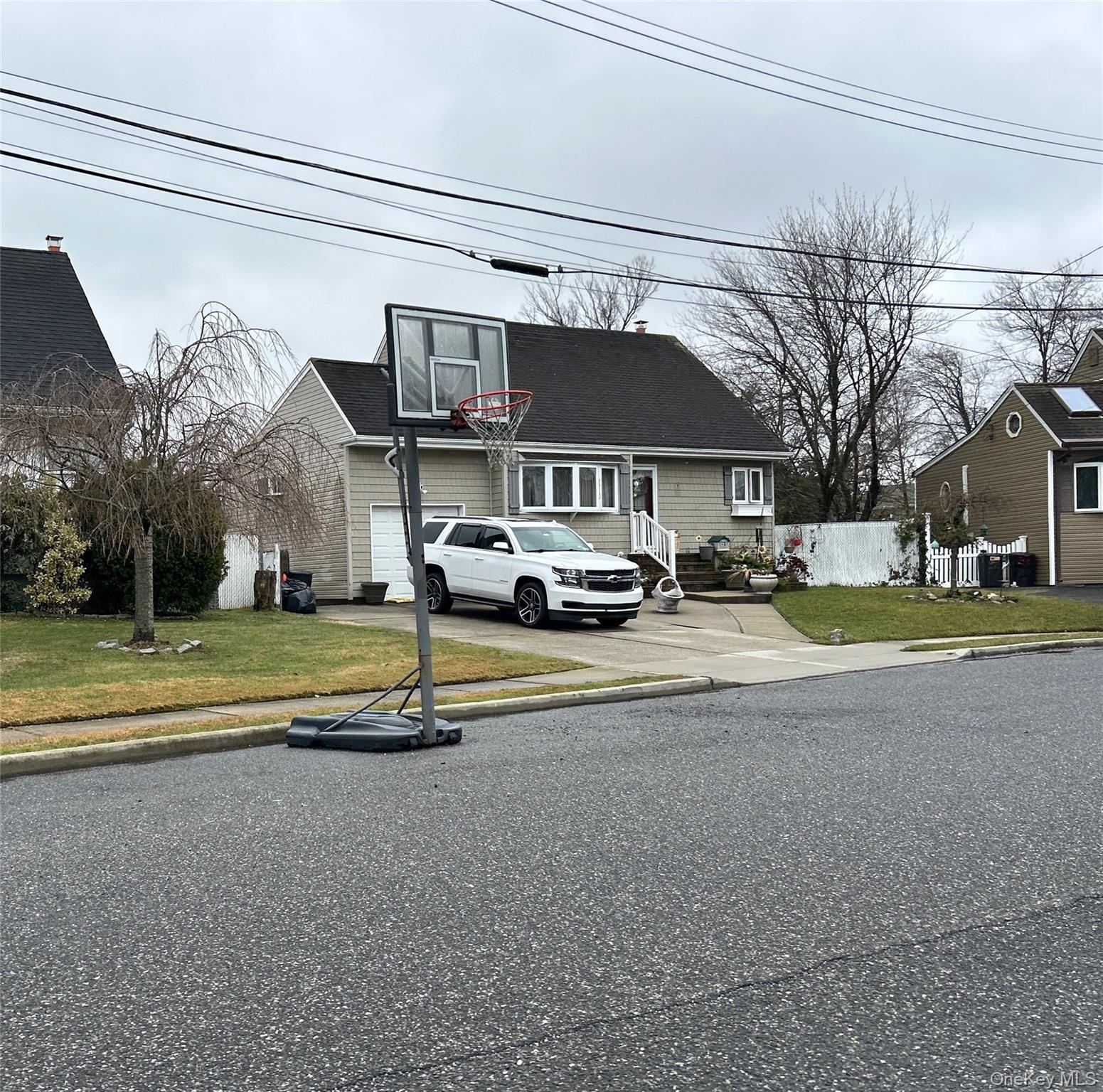 #3 photo, 34 Karen Street, 东长岛 West Babylon , NY 11704