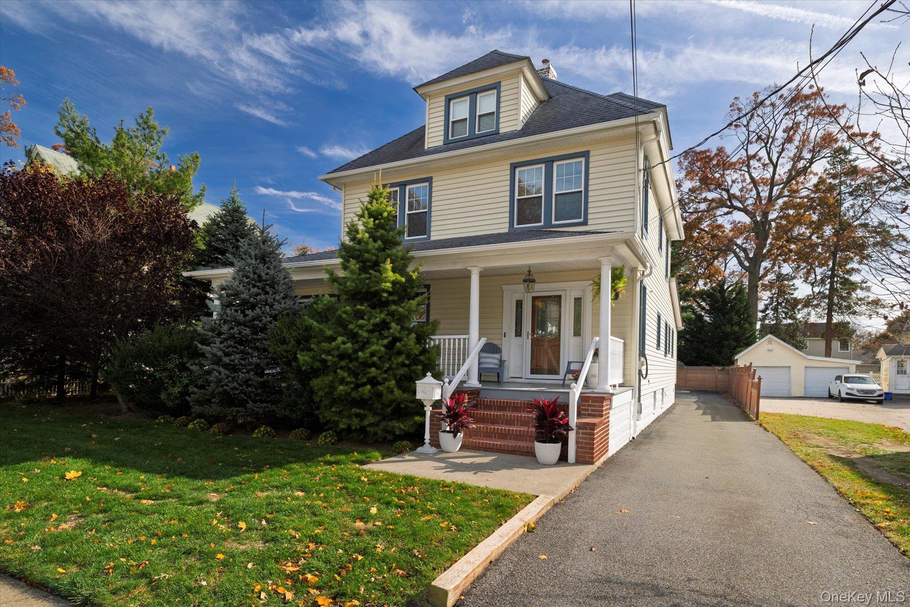 #1 photo, 76 Driscoll Avenue, 长岛 Rockville Centre , NY 11570