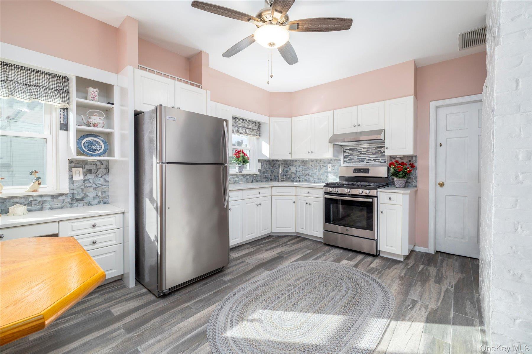 #15 photo, 76 Driscoll Avenue, 长岛 Rockville Centre , NY 11570