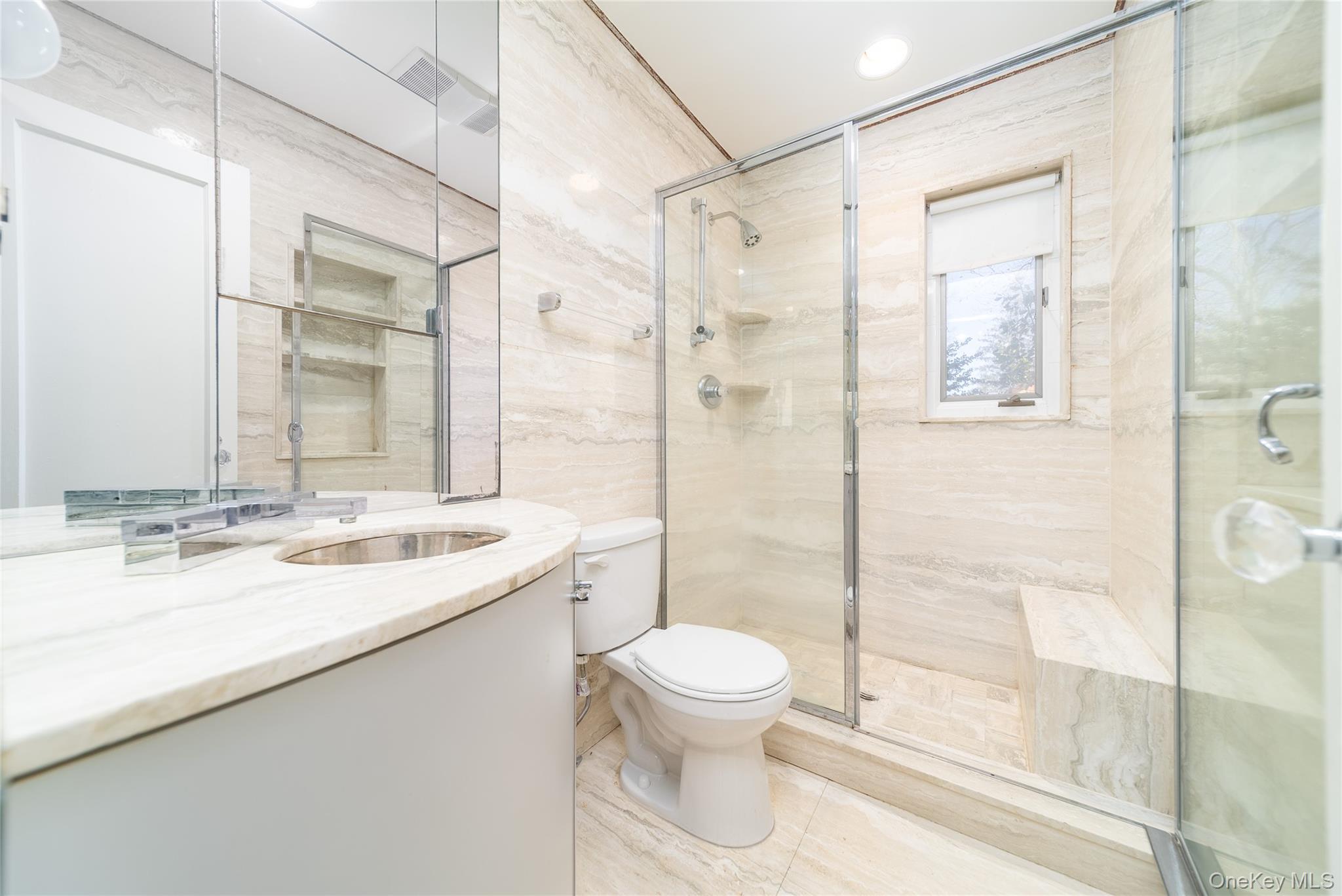 #15 photo, 143 Round Hill Road, Roslyn Heights , NY 11577