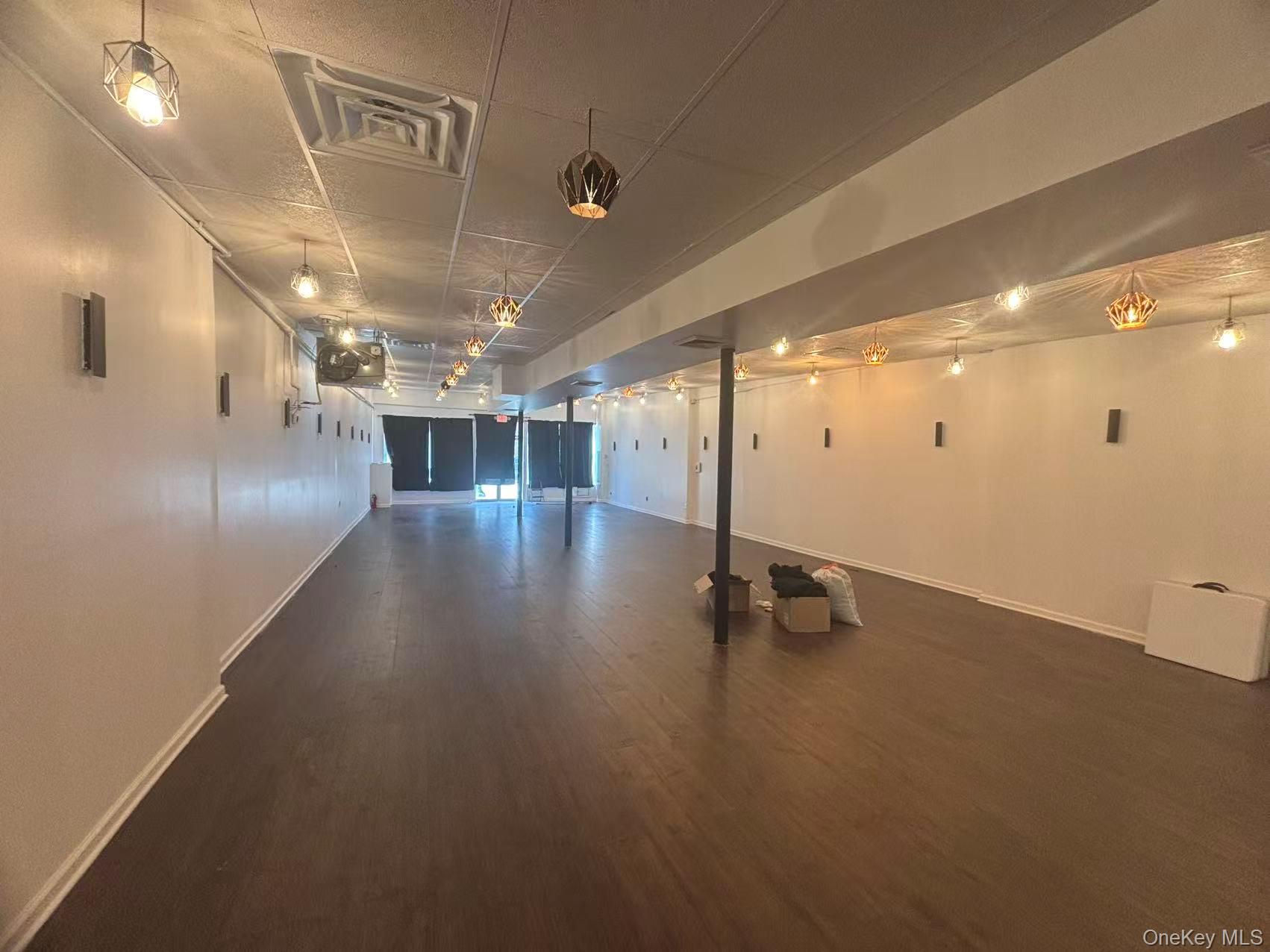 #1 photo, 205 Rockaway Avenue, 長島 Valley Stream , NY 11580