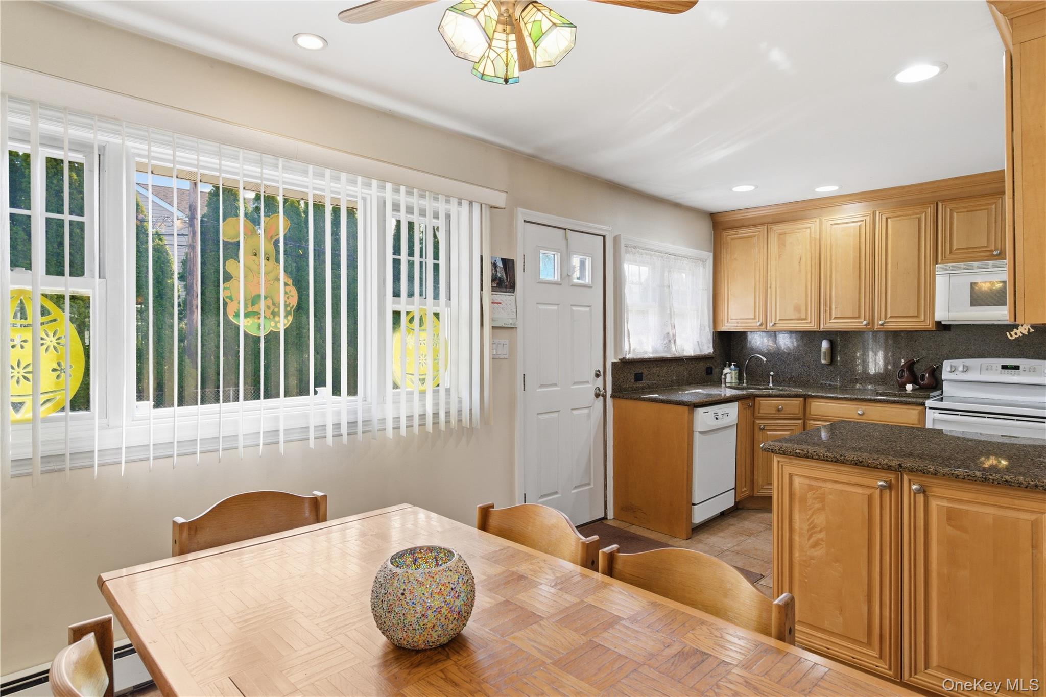 #13 photo, 119 Woodoak Drive, 長島 Westbury , NY 11590