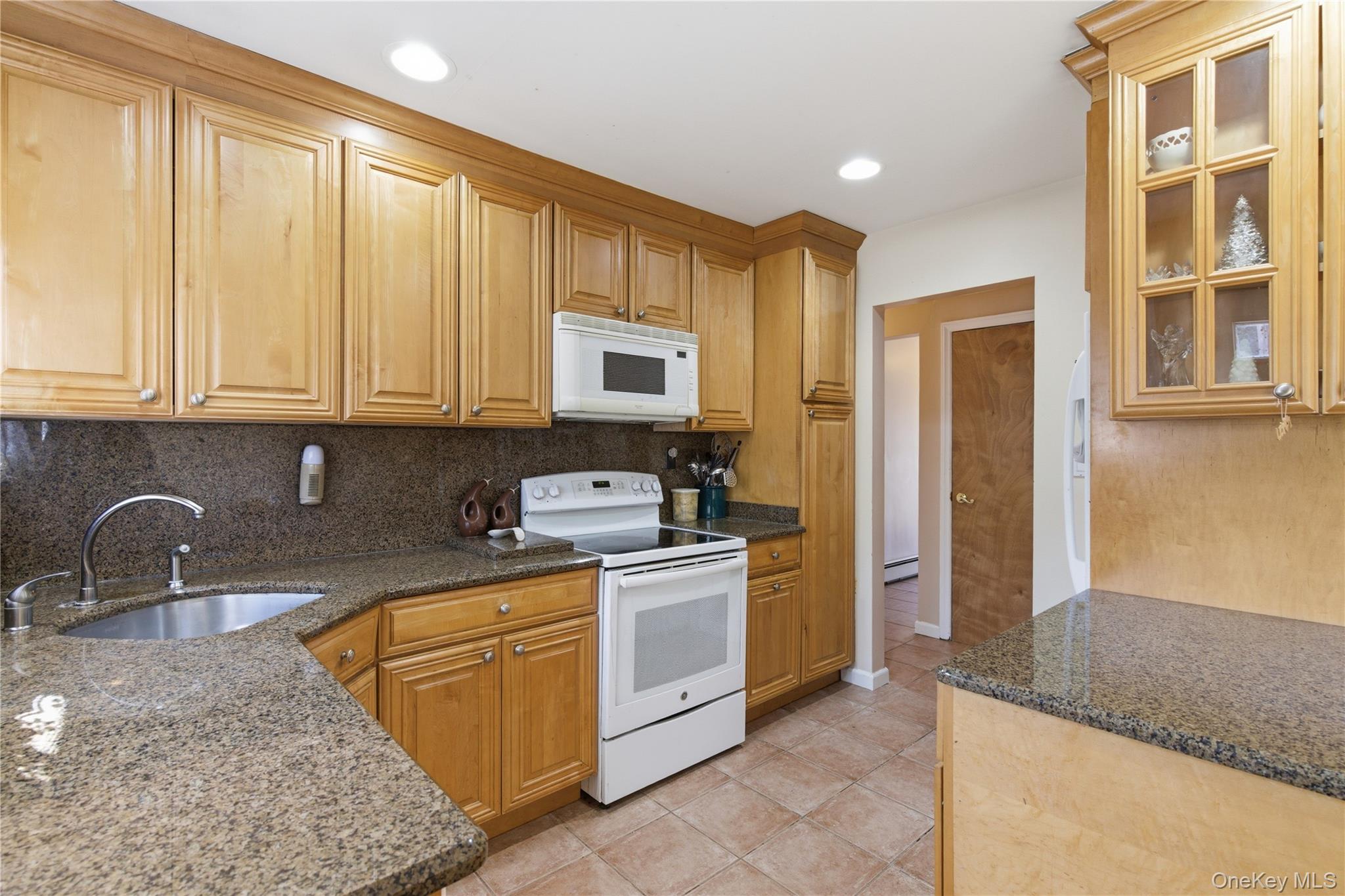 #18 photo, 119 Woodoak Drive, 長島 Westbury , NY 11590