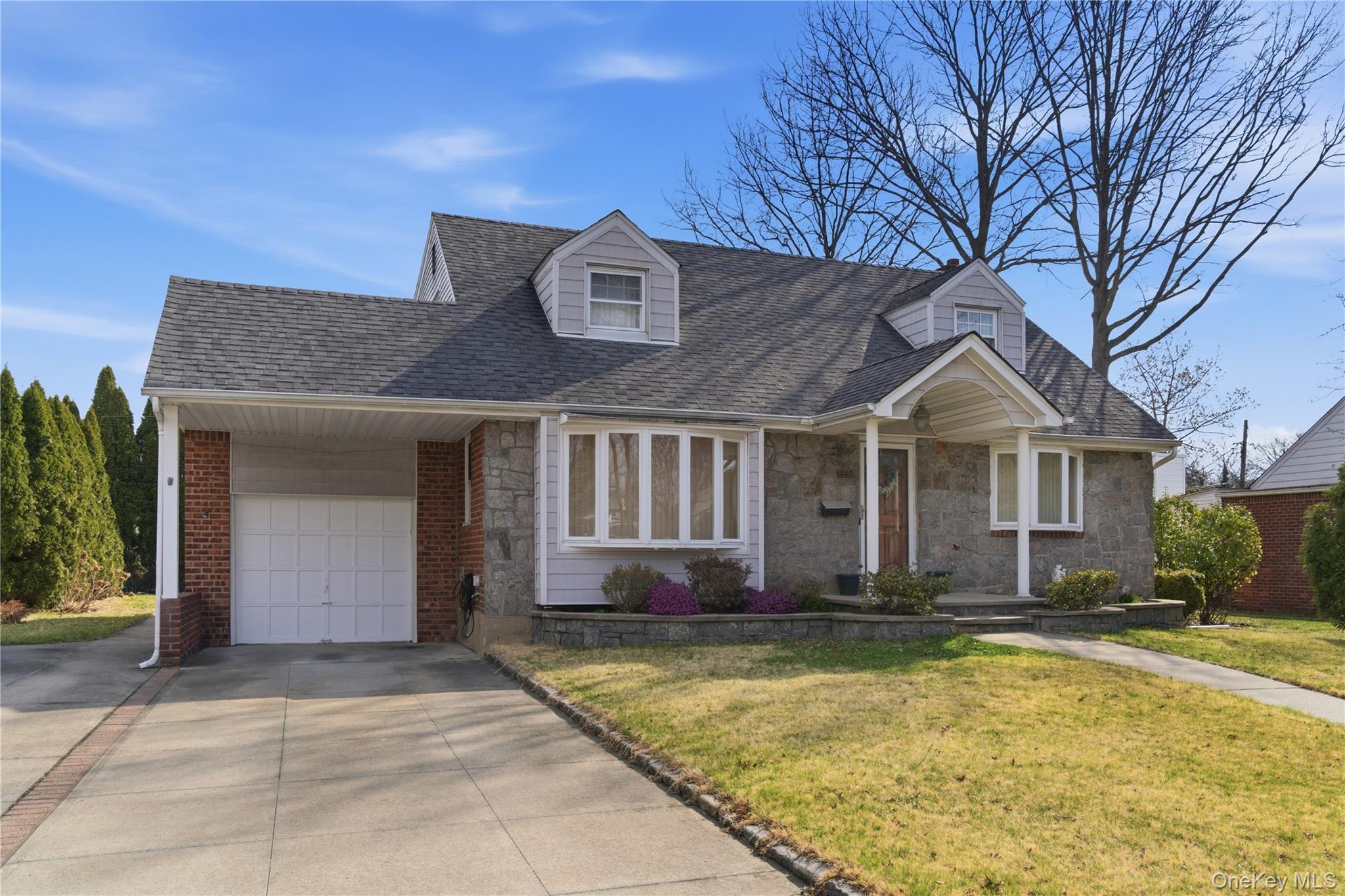 #2 photo, 119 Woodoak Drive, 長島 Westbury , NY 11590