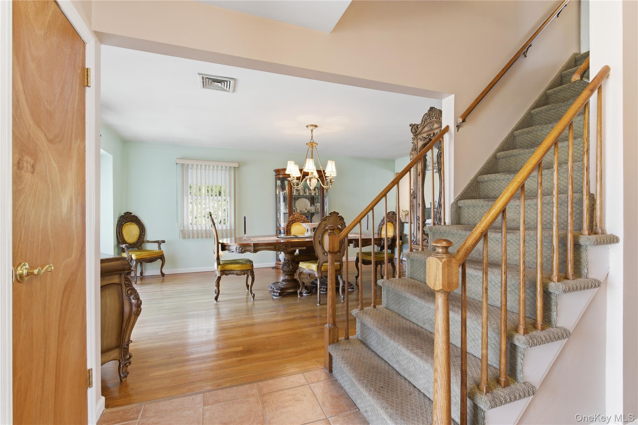 #7 photo, 119 Woodoak Drive, 長島 Westbury , NY 11590