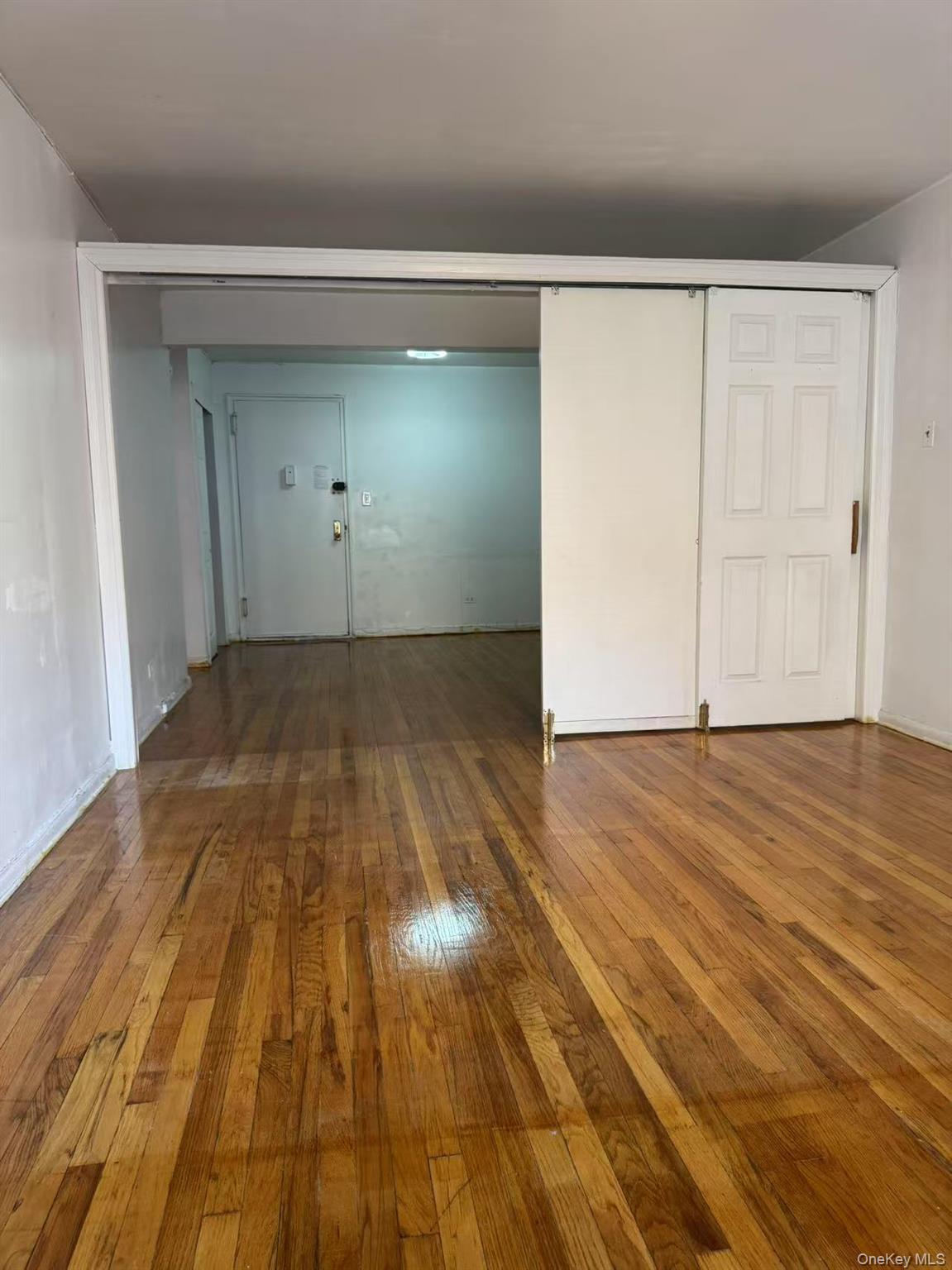 #6 photo, 83-30 Vietor Avenue, 皇后區 Elmhurst , NY 11373