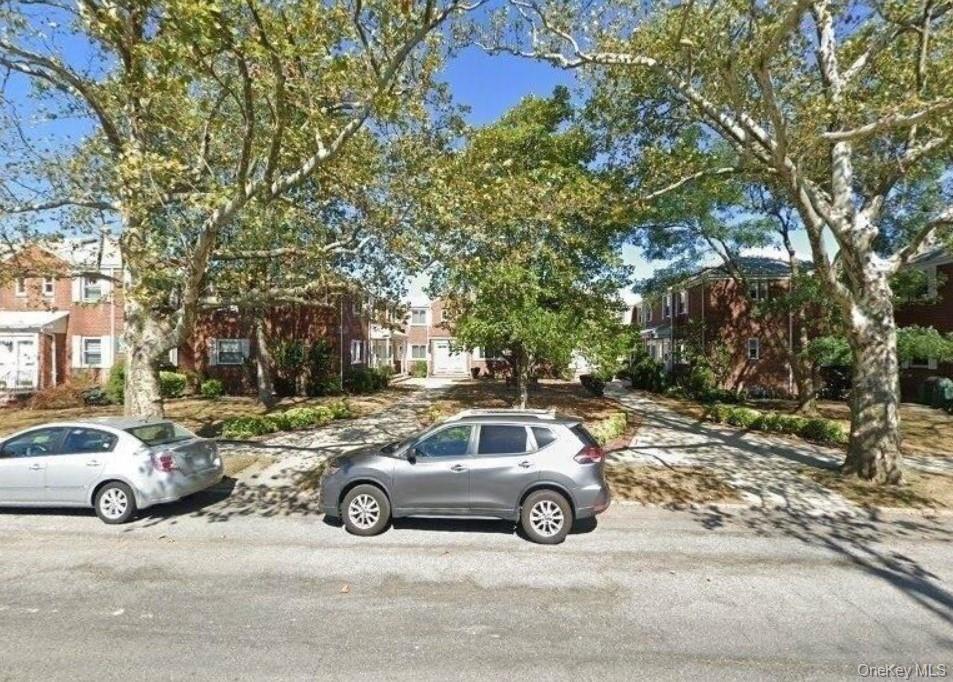 #1 photo, 76-37 Commonwealth Boulevard, Bellerose , NY 11426